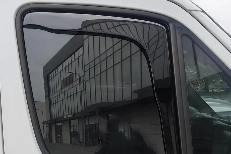 Вітровики вставні Niken Luxury (2 шт)