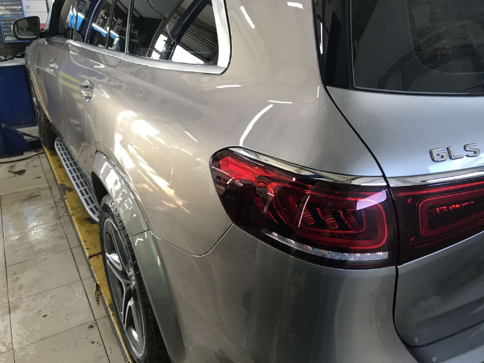 Підніжки на Mercedes-Benz GLS-Class X167 2019-2023 року 4