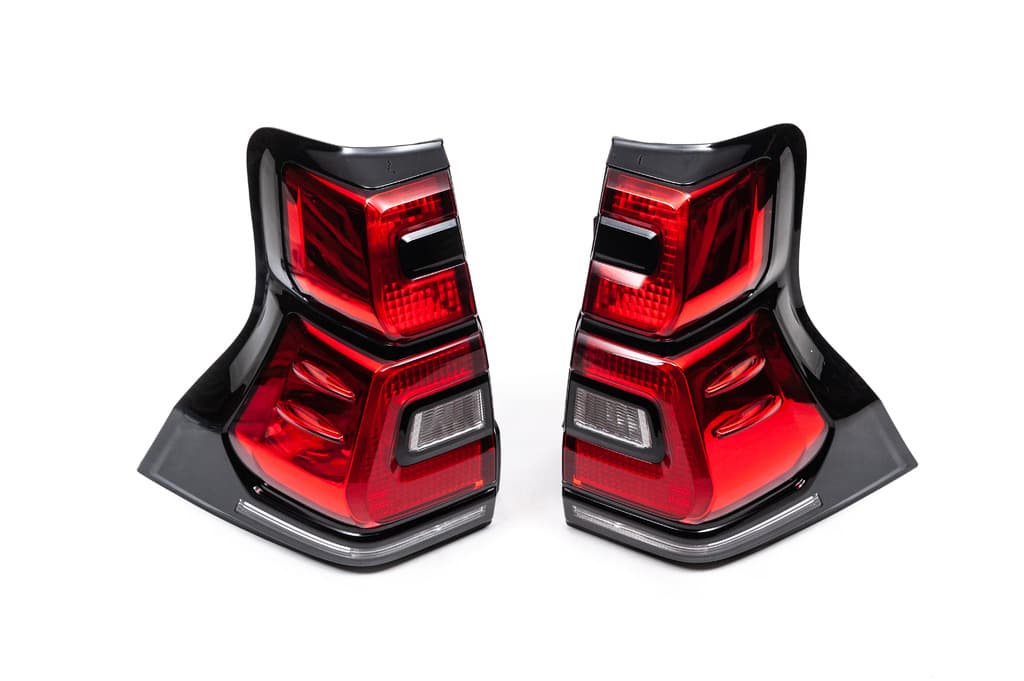 Задні ліхтарі LED V1 (2017-2023, 2 шт)