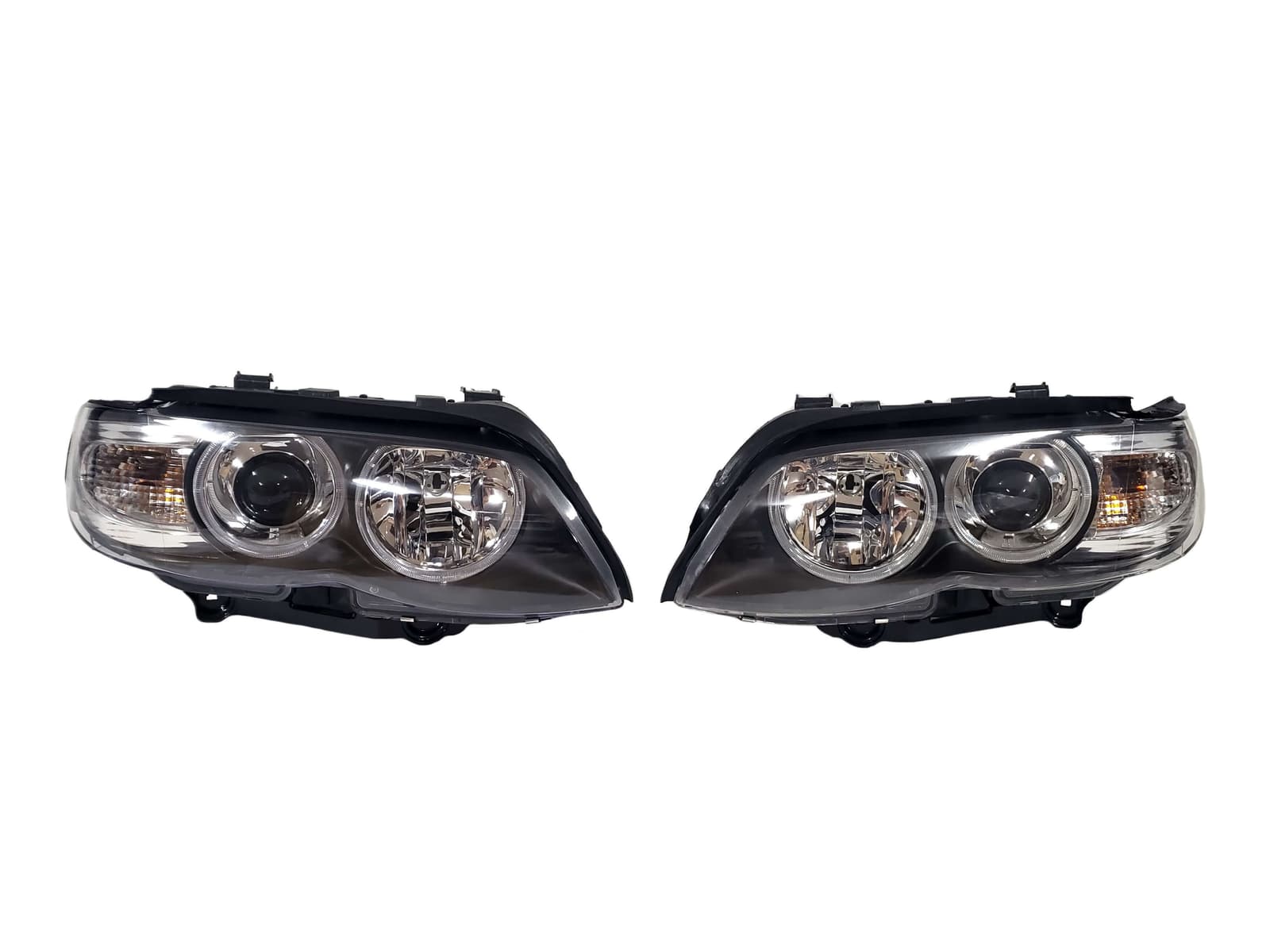 Передні фари (Bi-Xenon No Adaptive LCI) без блоків на BMW X5 E53 1999-2006 року