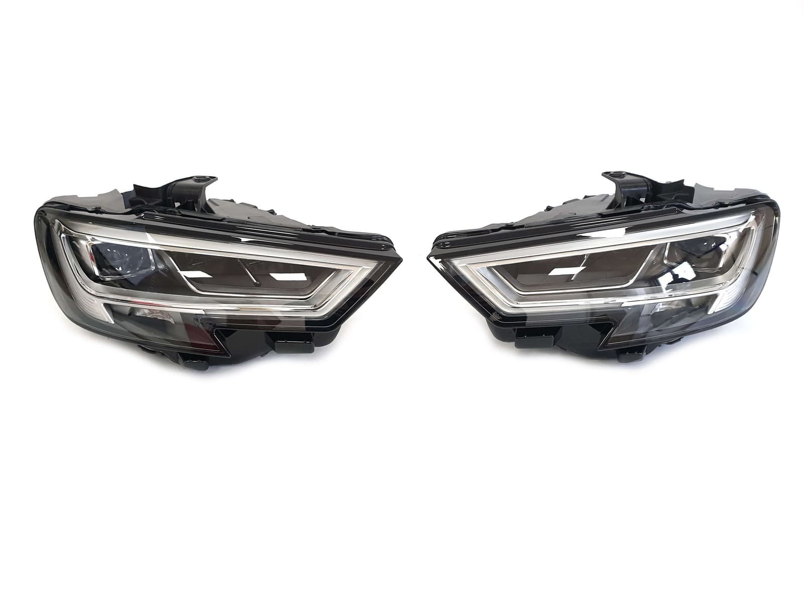 Передні фари (LED Європа) без блоків на Audi A3 8V 2016-2020 року
