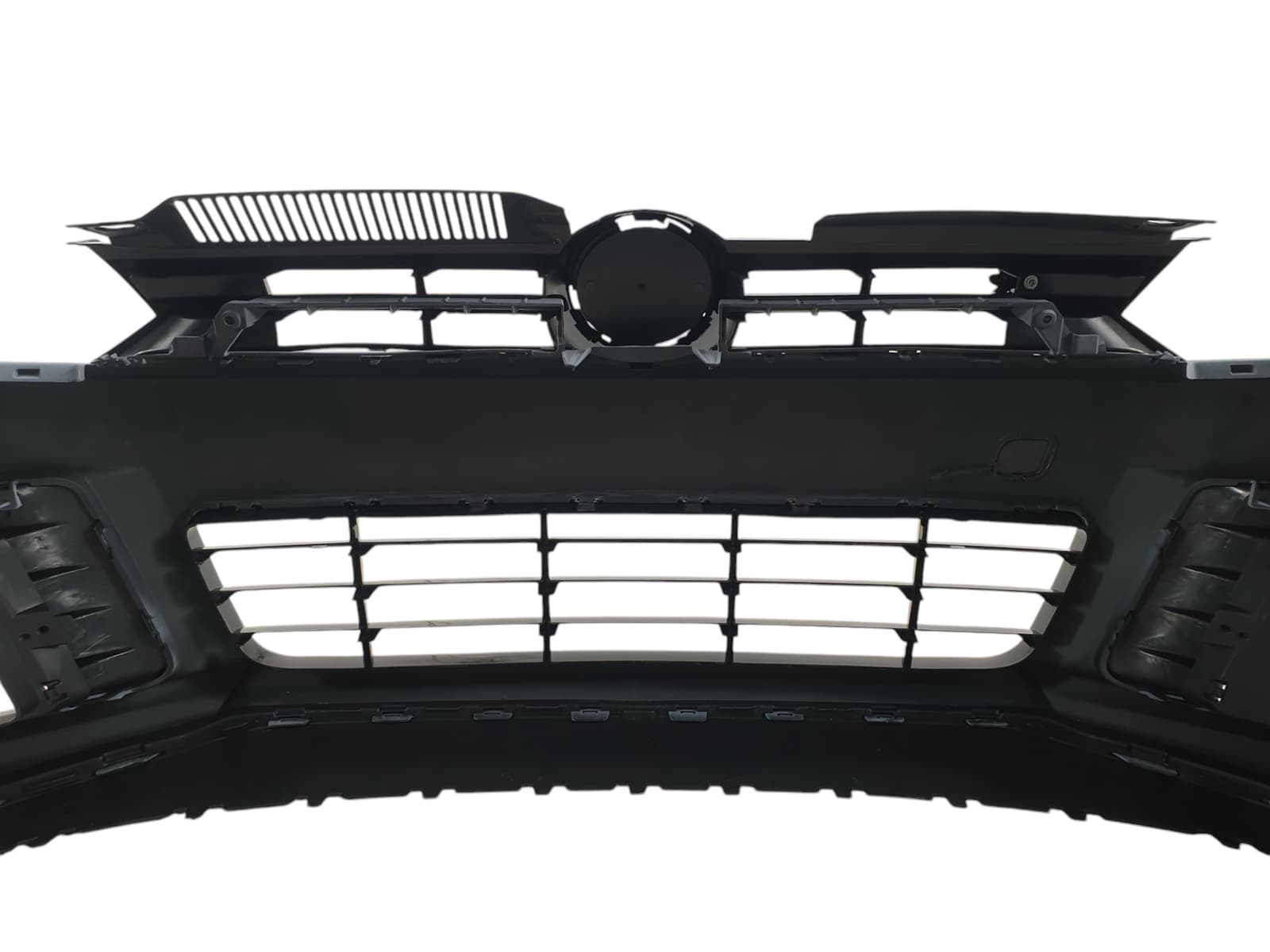 Передній бампер (стиль R20) на Volkswagen Golf VI 2008-2012 року 5