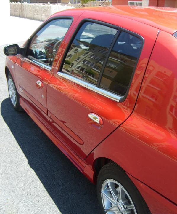 Бокові пороги Ferrari-type (під фарбування)