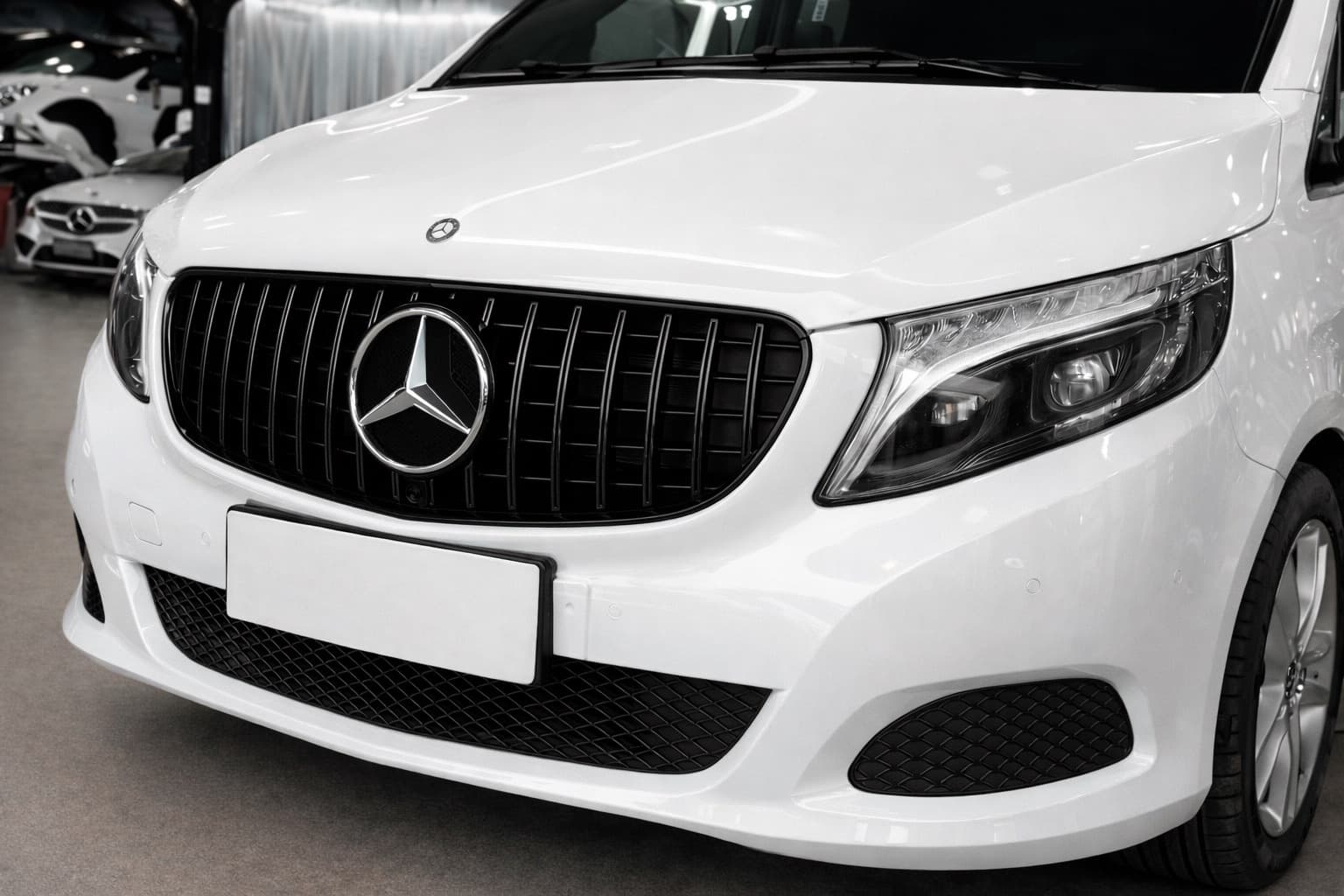Передня решітка GT Panamericana Black (2019-2023 для V-class)