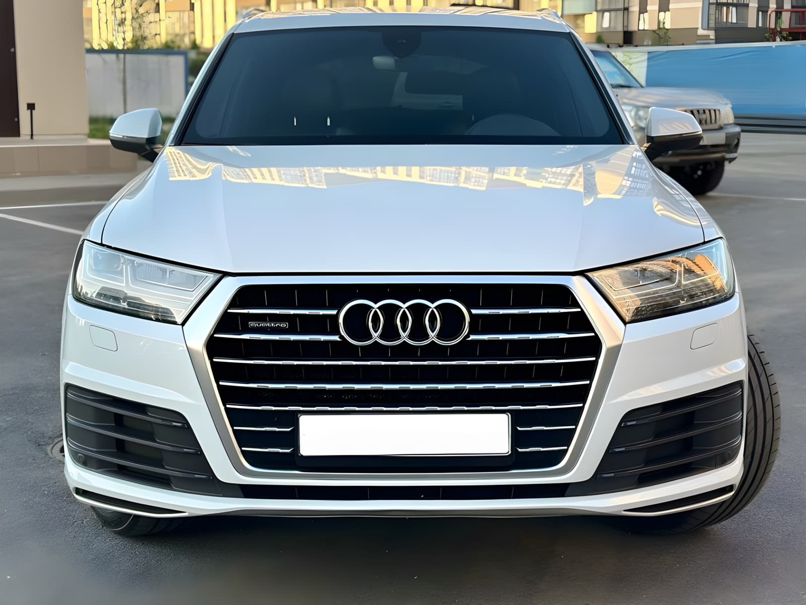 Бампер передній у зборі S-Line БЕЗ РАДАРУ Audi Q7 4M 2015-2019
