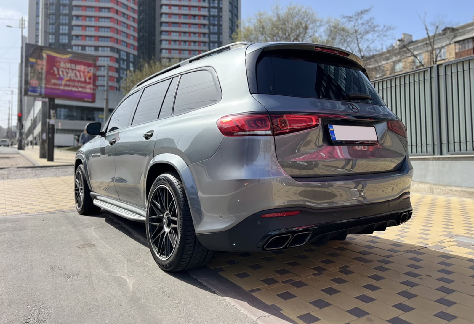 Дифузор (заднього бампера) Full Black (стиль GLS63 AMG) на Mercedes-Benz GLS-Class X167 2019-2023 року 6