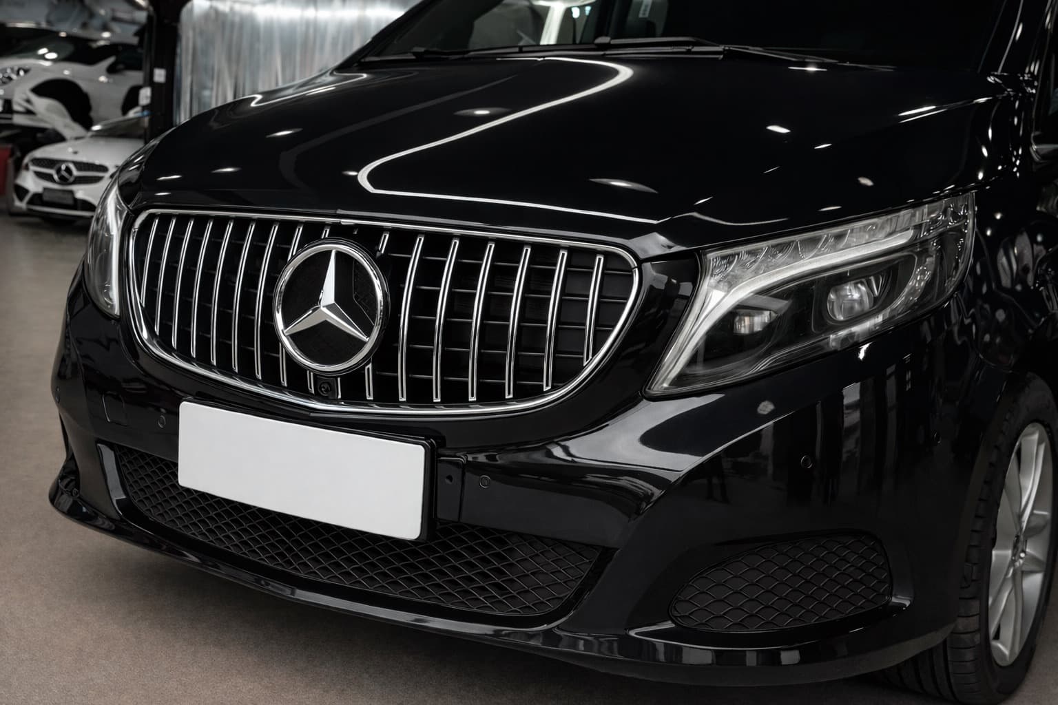 Передня решітка GT Panamericana Chrome (2019-2023 для V-class)