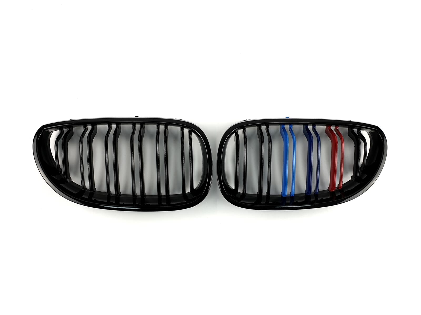 Ніздрі M-color (Подвійні M-Look) на BMW 5 Series E60 / E61 2003-2010 року