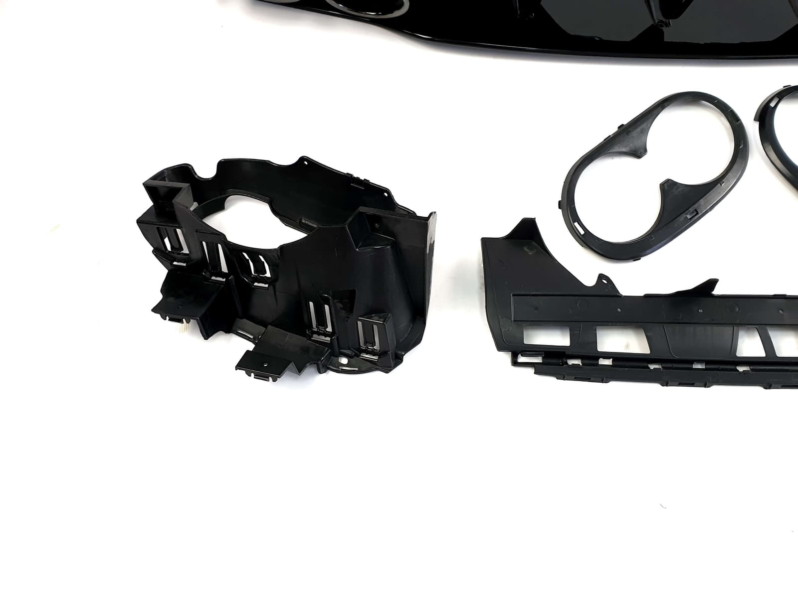 Дифузор (заднього бампера) Full Black (стиль CLA45 AMG) на Mercedes-Benz CLA-Class C118 2019-2023 року 6