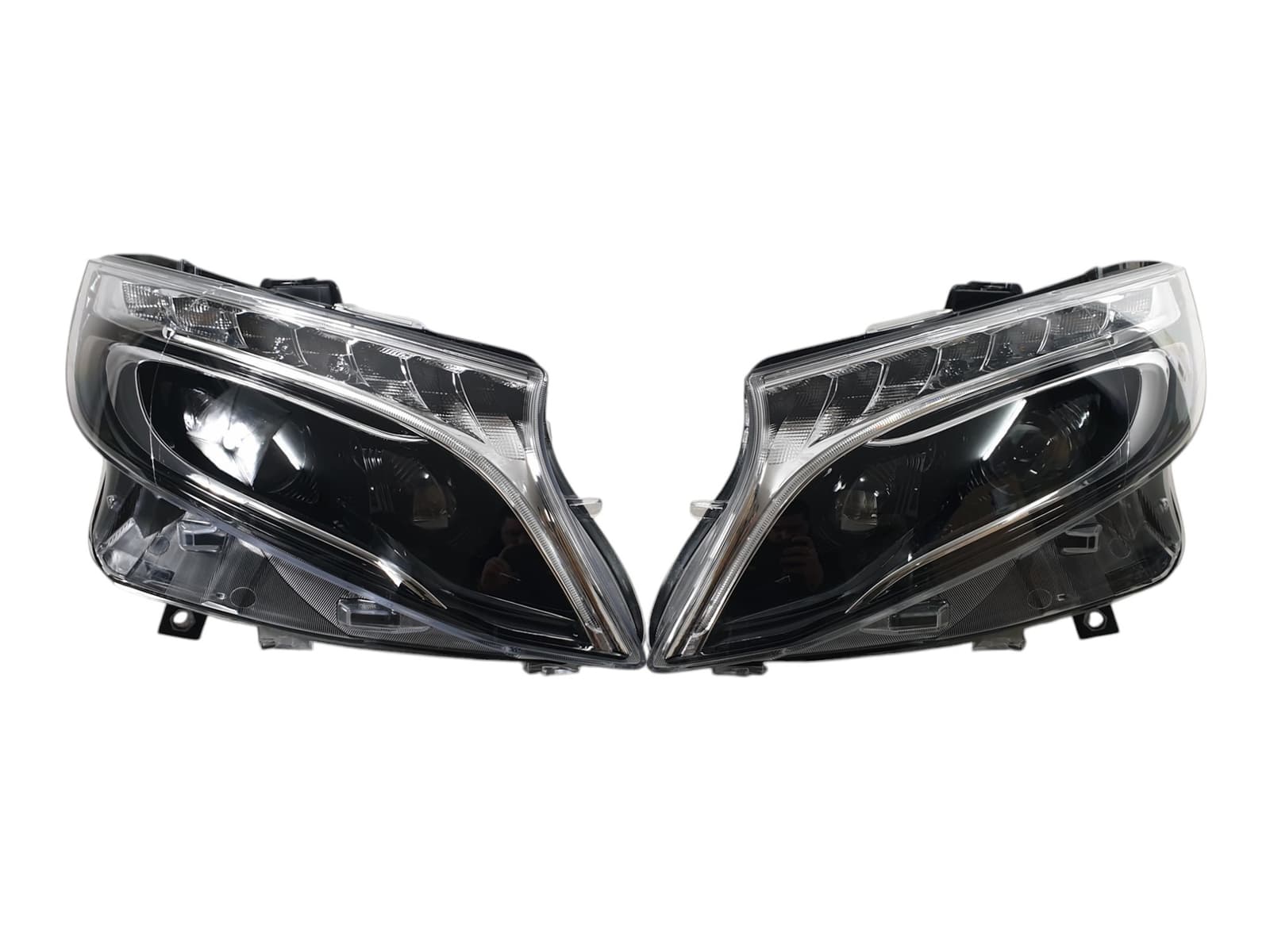 Передні фари (Led стиль V-Class заміна галогену) на Mercedes-Benz VITO-Class W447 2014-2019 року