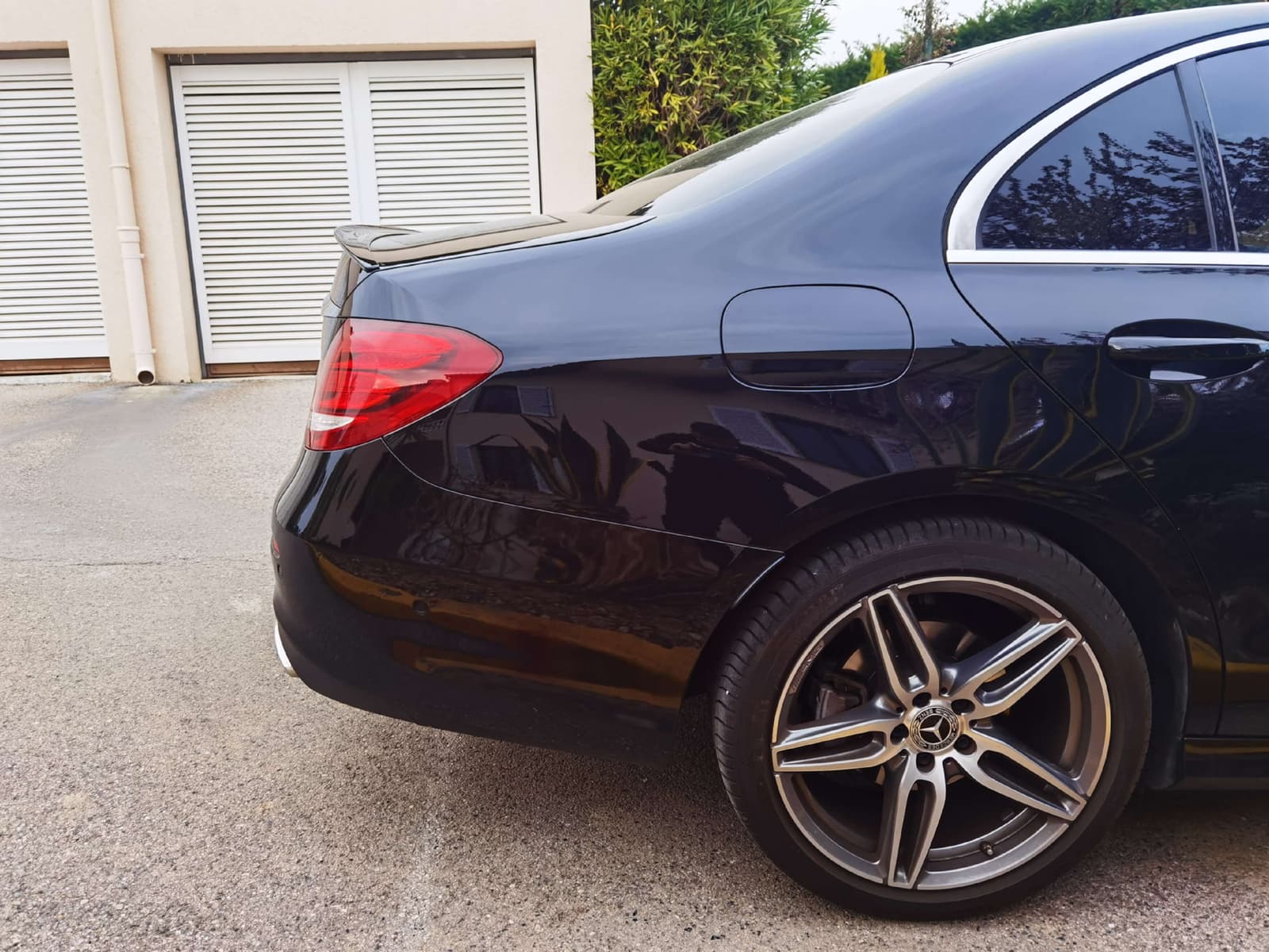 Спойлер Black на Mercedes-Benz E-Class W213 2016-2020 року 5