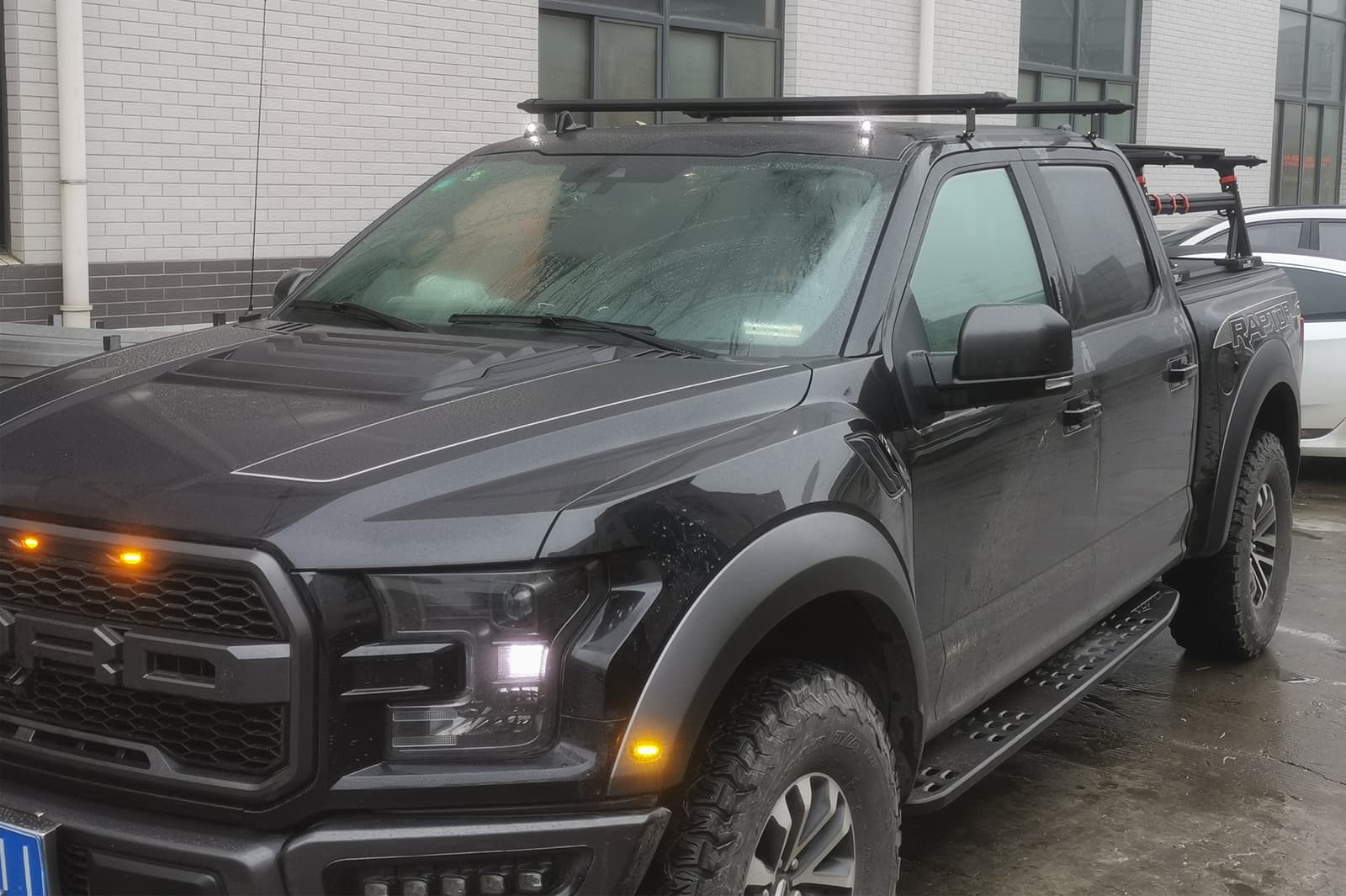 Поперечени на гладкий дах OEM (2 шт)