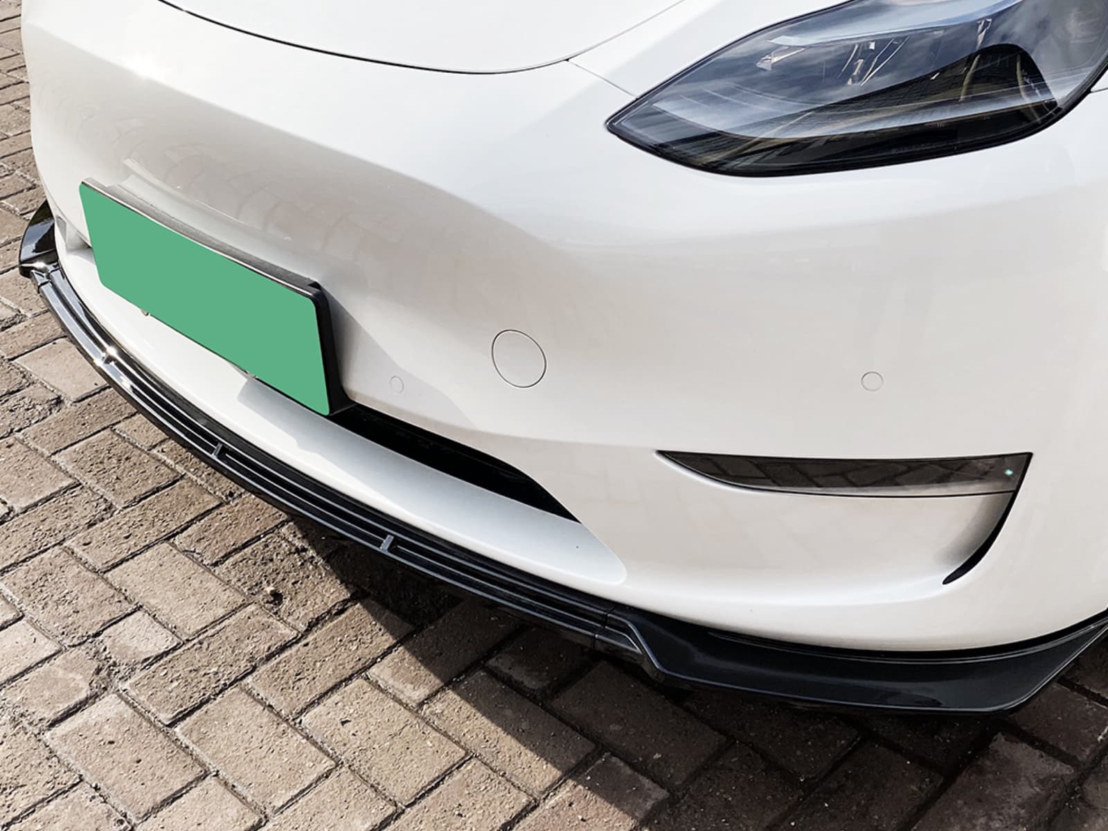 Накладка переднього бампера Maxton Design для Tesla Model Y 2020-2024 ABS пластик, колір чорний глянець 2