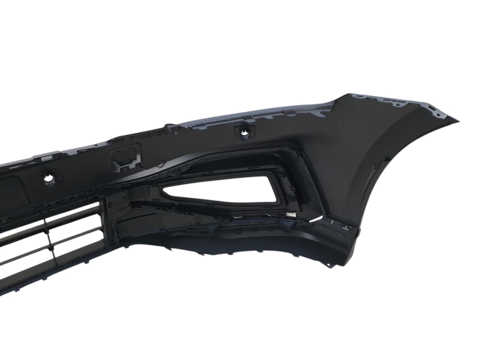 Передній бампер (стиль R-Line) на Volkswagen Passat B8 2019-2023 року 6