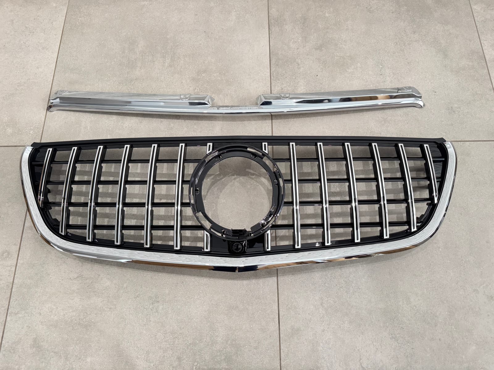 Решітка радіатора GT CHROME Mercedes Benz Vito W447 2020-2023