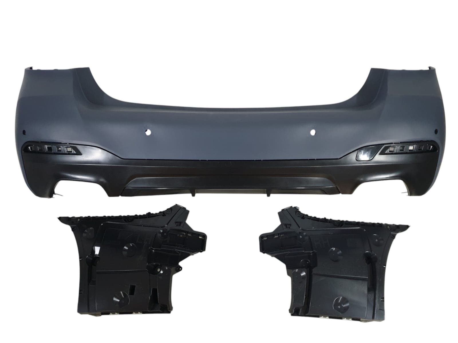 Задній бампер (M-Paket) ПОШКОДЖЕНИЙ на BMW 5 Series G30 / G31 2017-2020 року