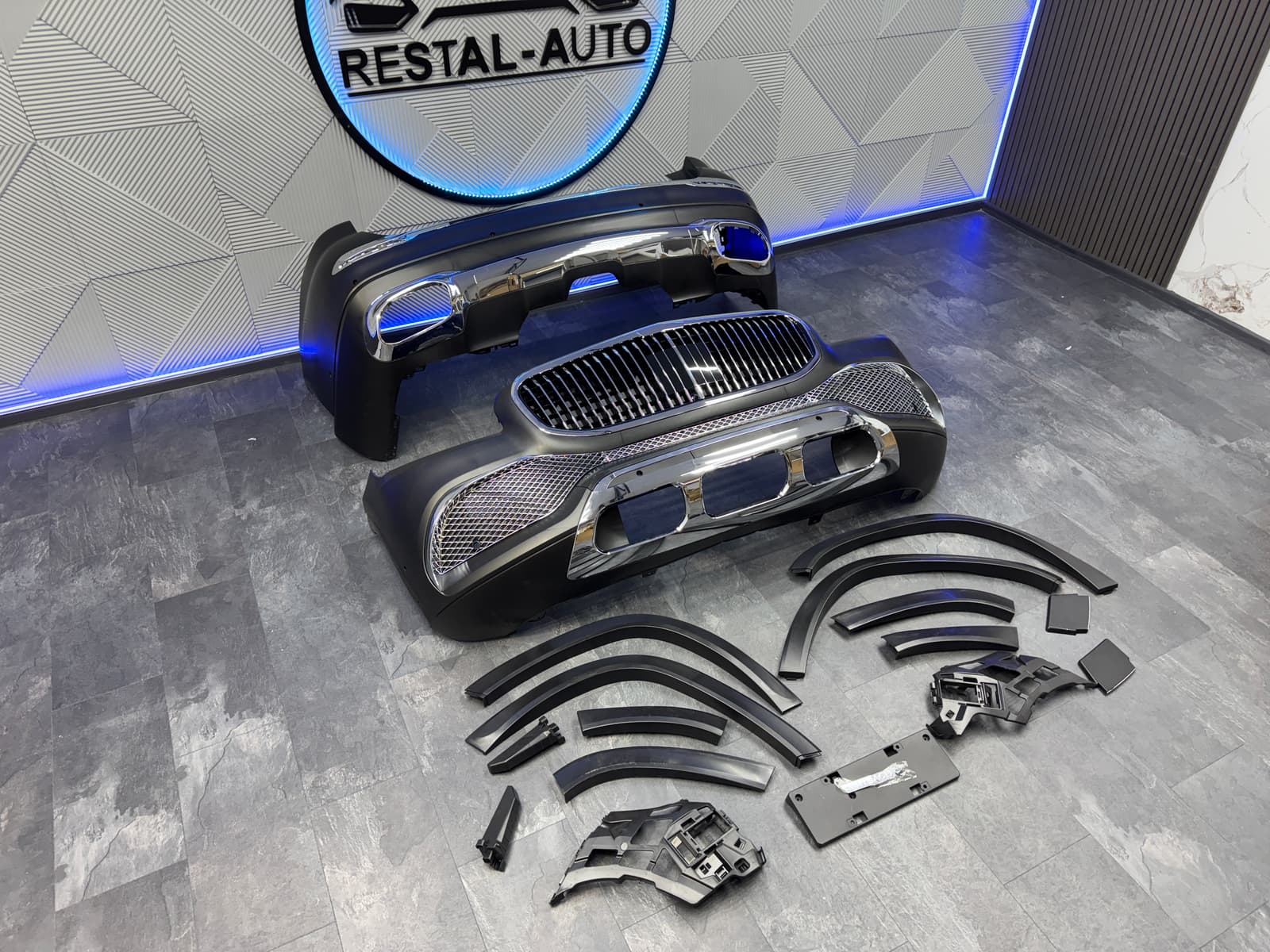 Комплект обвісів (Maybach GLS600) на Mercedes-Benz GLS-Class X167 2019-2023 року 2