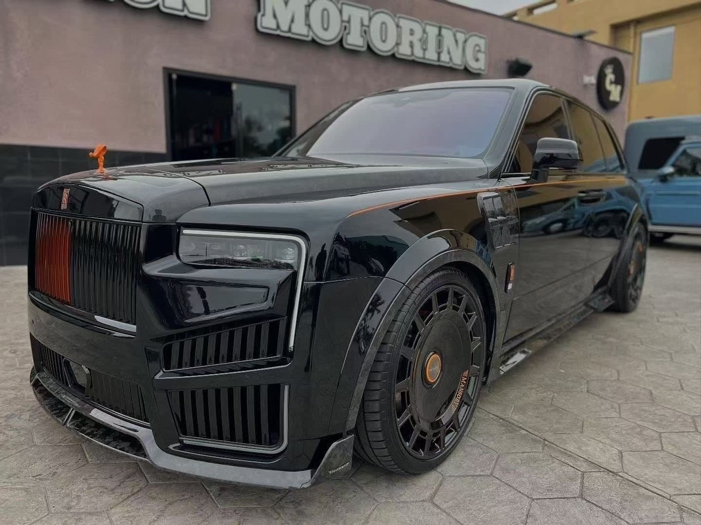 Комплект рестайлінгу в 2024 MNSR Carbon