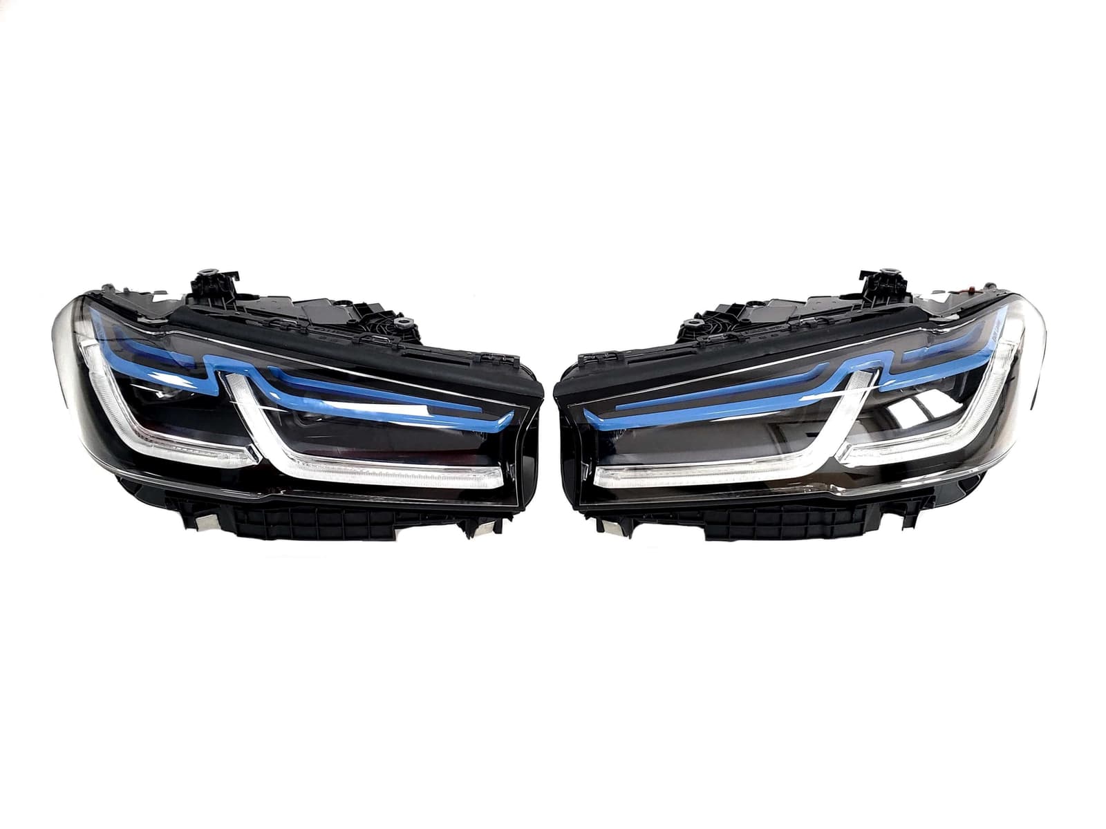 Передні фари (Full Led стиль Laser) на BMW 5 Series G30 / G31 2020-2023 року