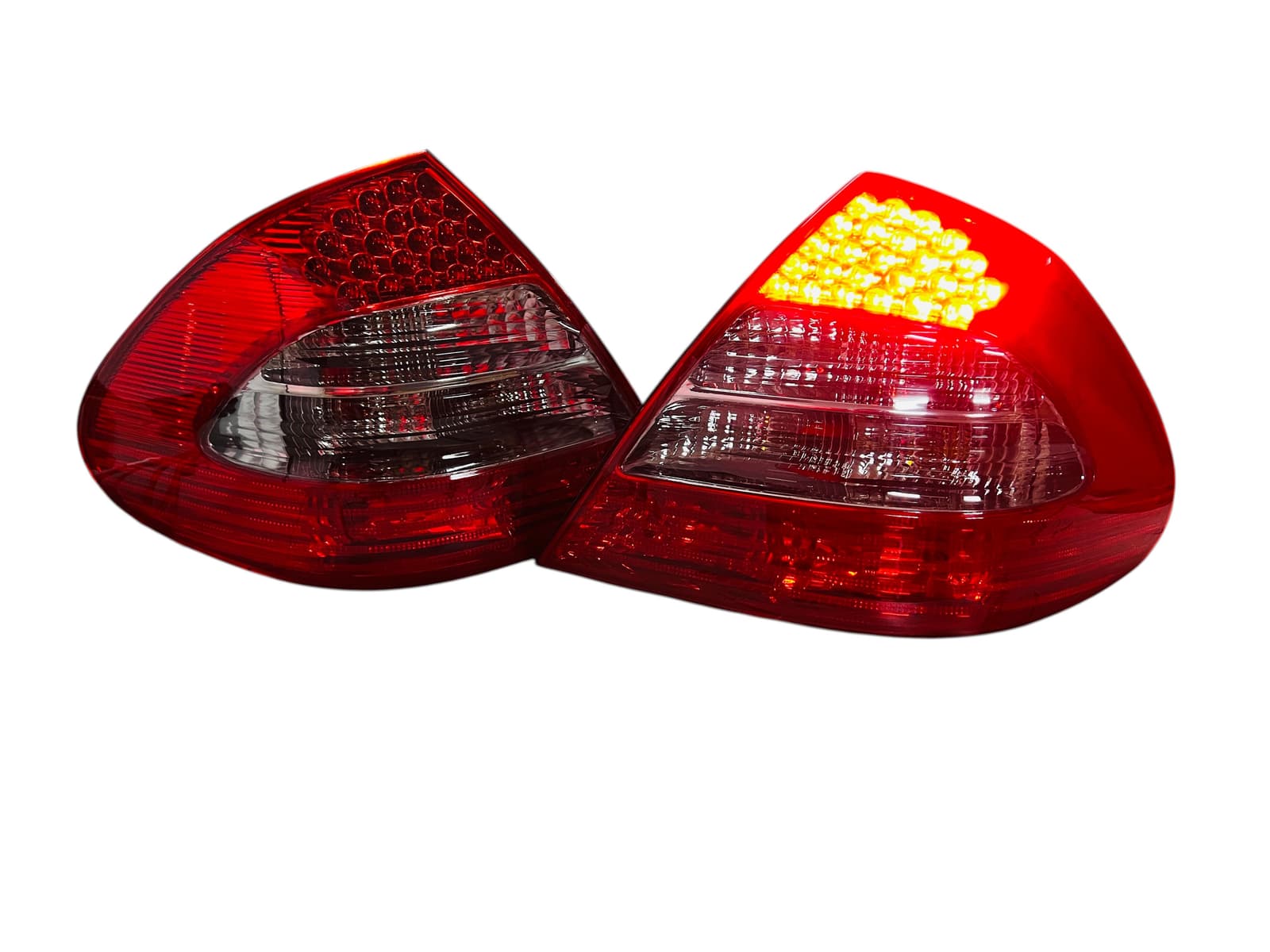 Задні ліхтарі (Avantgarde) Стопи на Mercedes-Benz E-Class W211 2007-2009 року 3