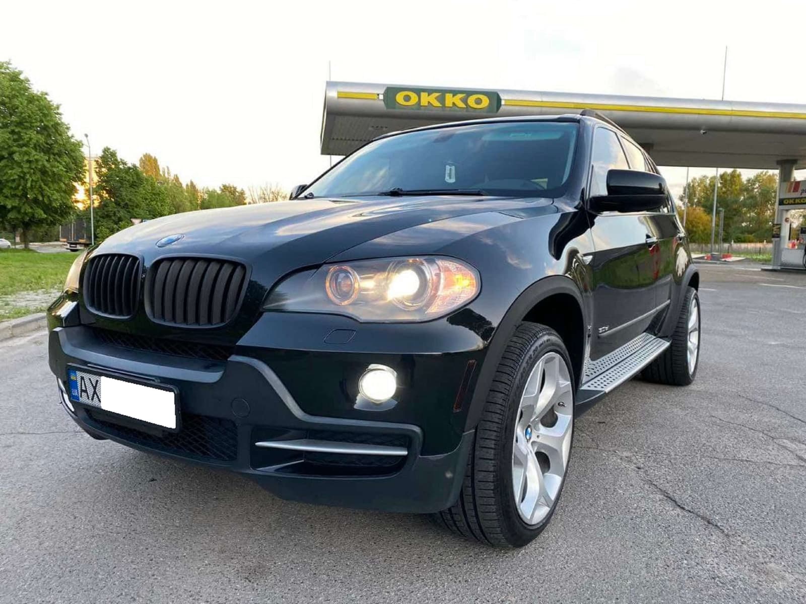 Розширювачі арок розширені на BMW X5 E70 2010-2013 року 3
