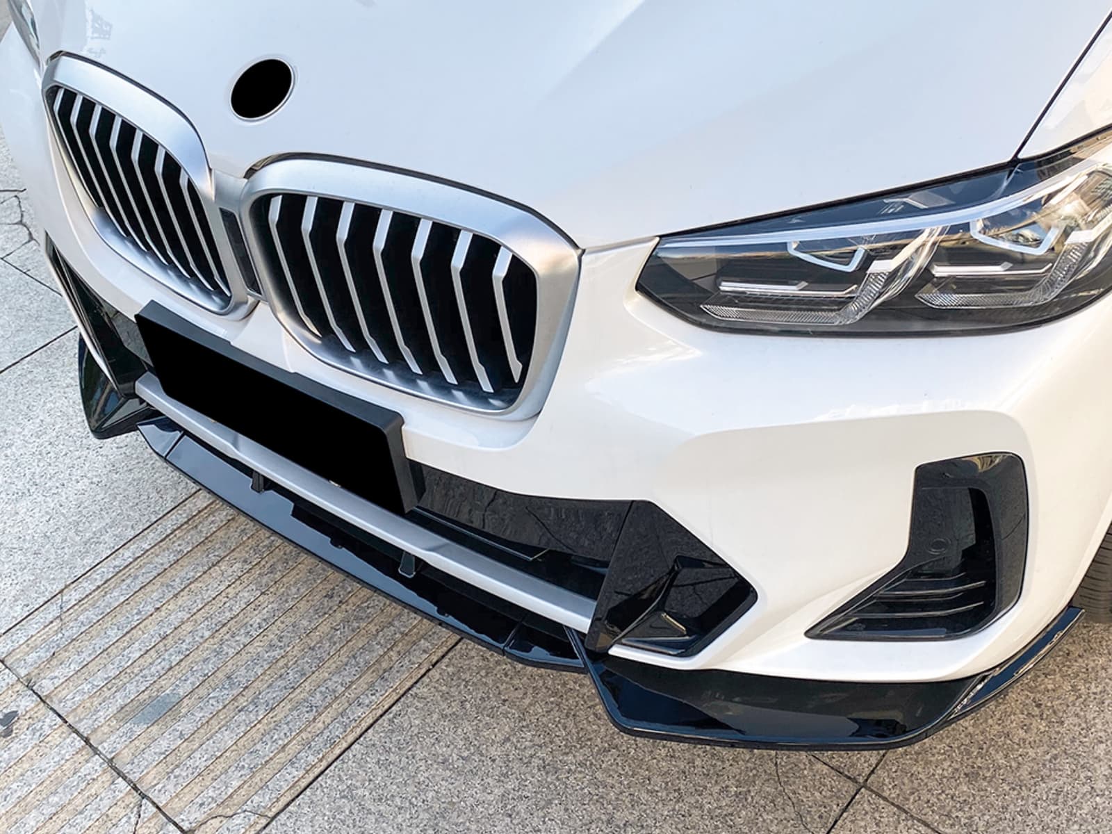Спідниця накладка переднього бампера M Performance X3 G01 / X4 G02 LCI 2022-2024, ABS пластик колір чорний глянець 2