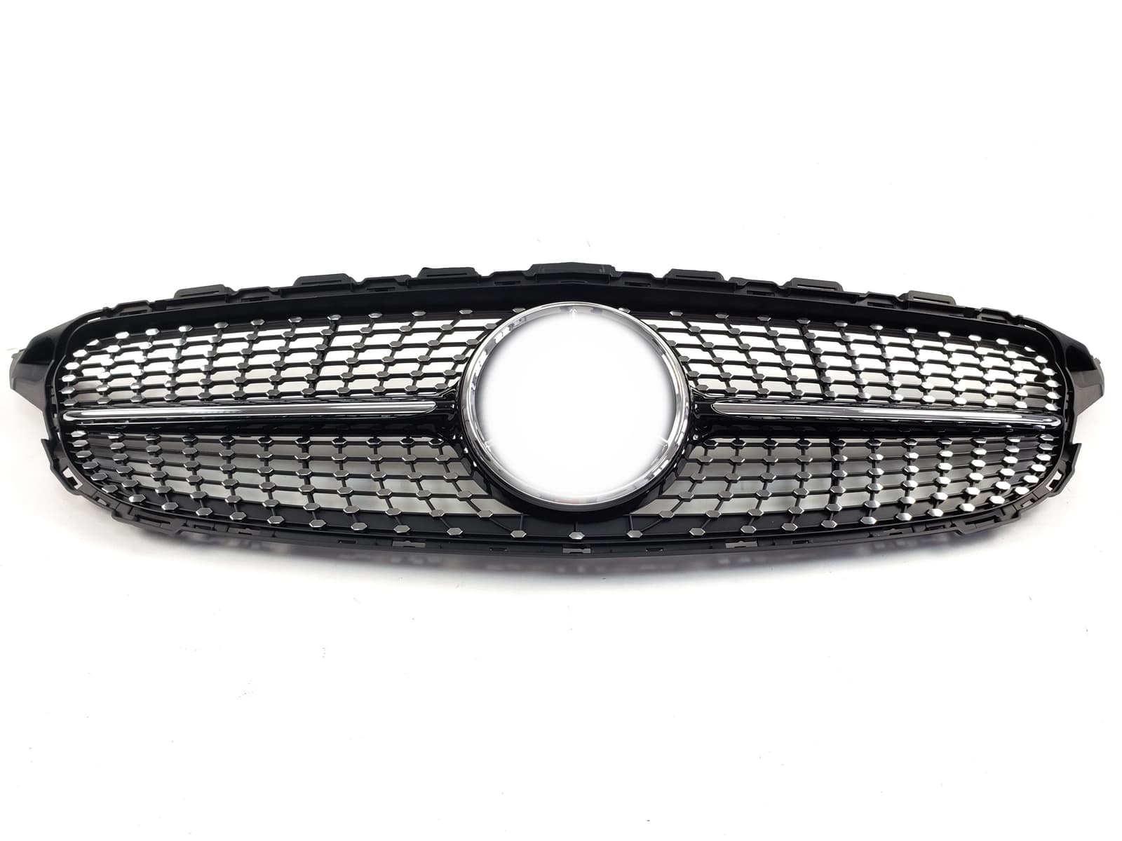Решітка радіатора Diamond Black (без місця під камеру) на Mercedes-Benz C-Class W205 2014-2018 року 2