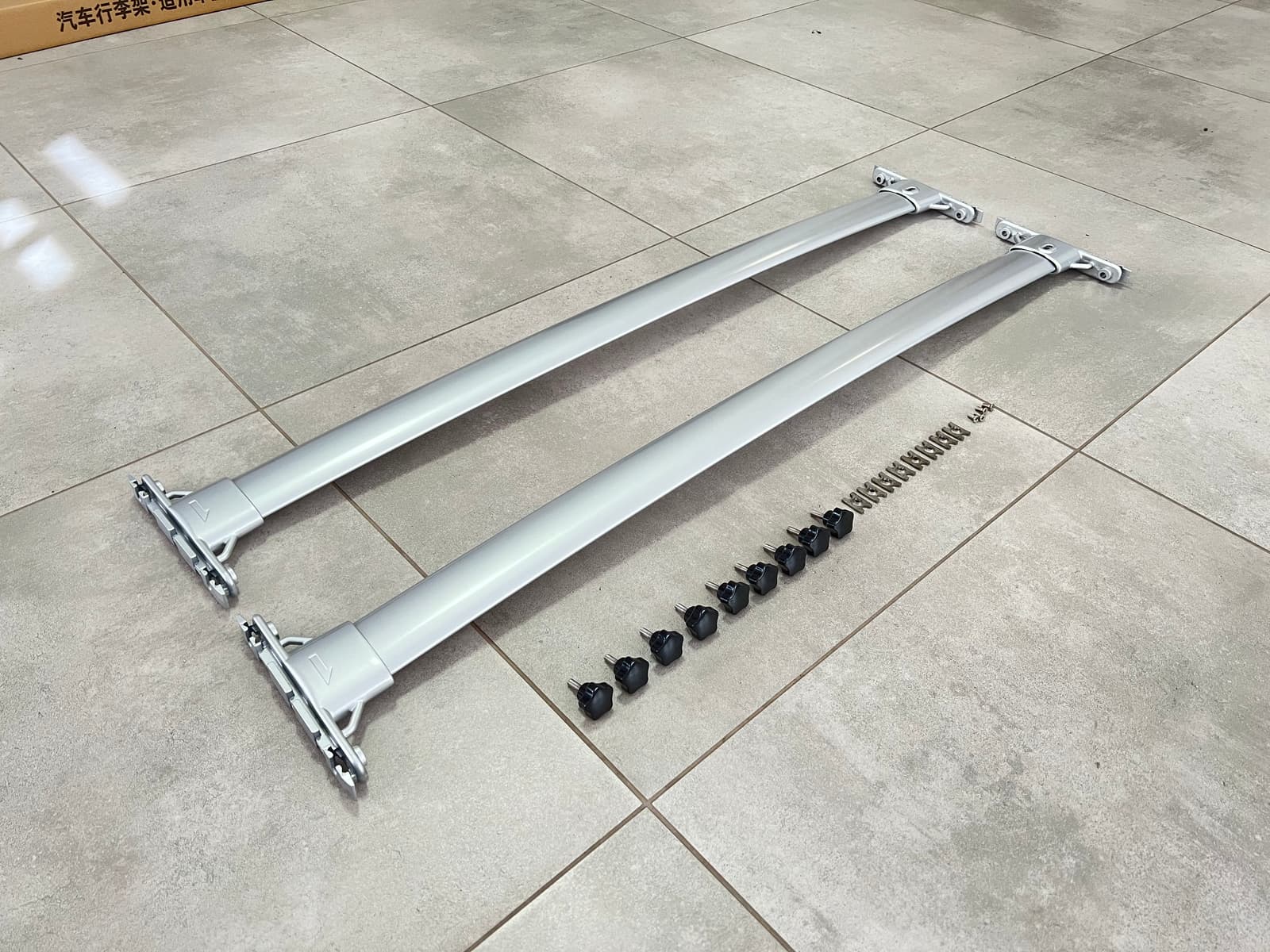 Поперечні рейлінги для Toyota Land Cruiser 200 2007-2021 колір сірий 3