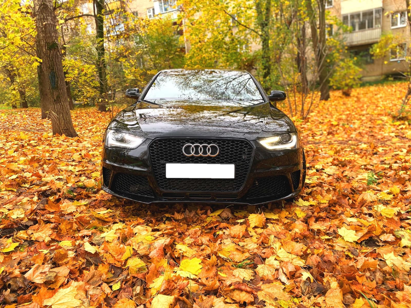 Передній бампер (стиль RS4) на Audi A4 B8 2011-2015 року 5