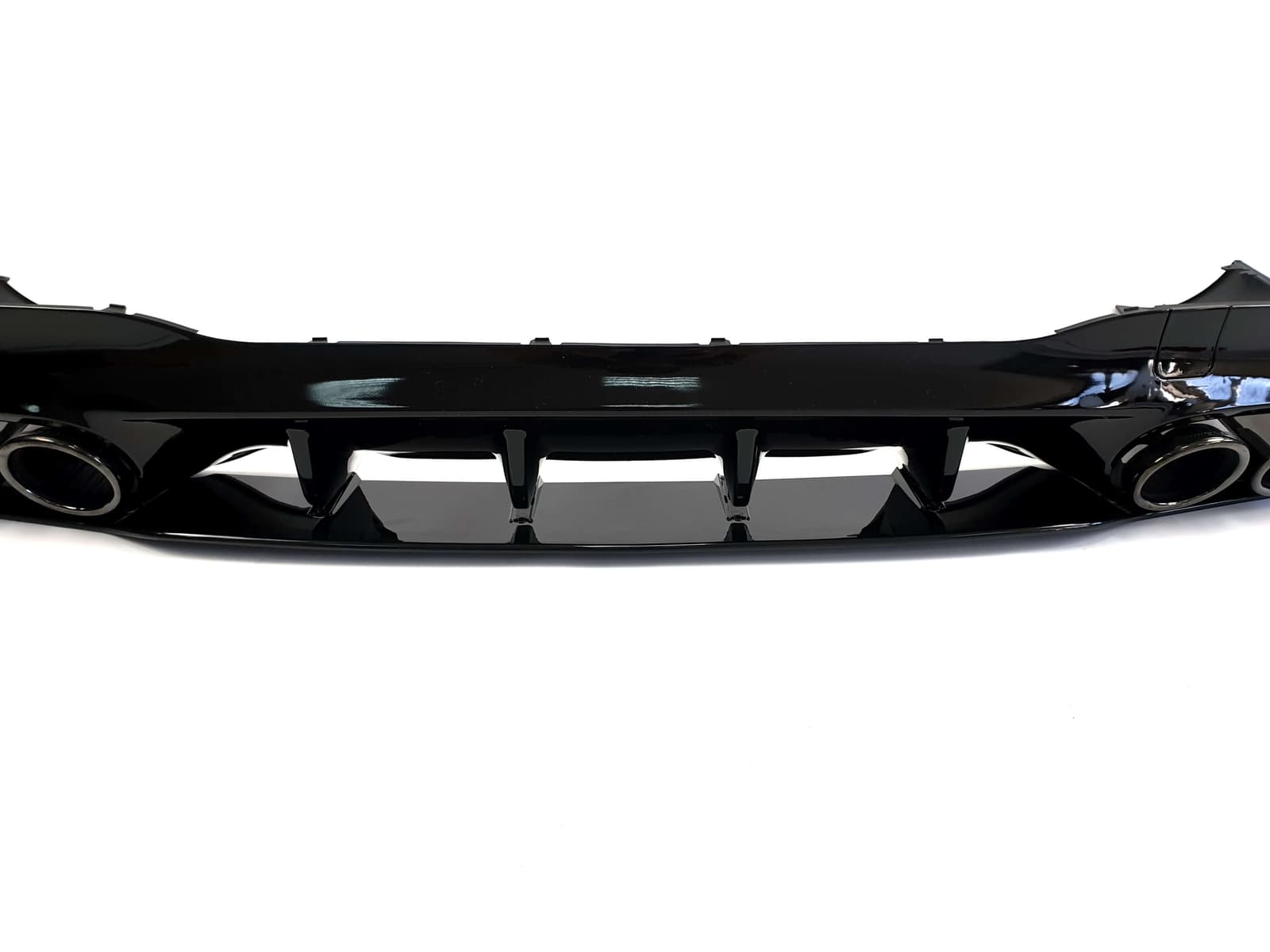 Дифузор (заднього бампера) Full Black (стиль CLA45 AMG) на Mercedes-Benz CLA-Class C118 2019-2023 року 4