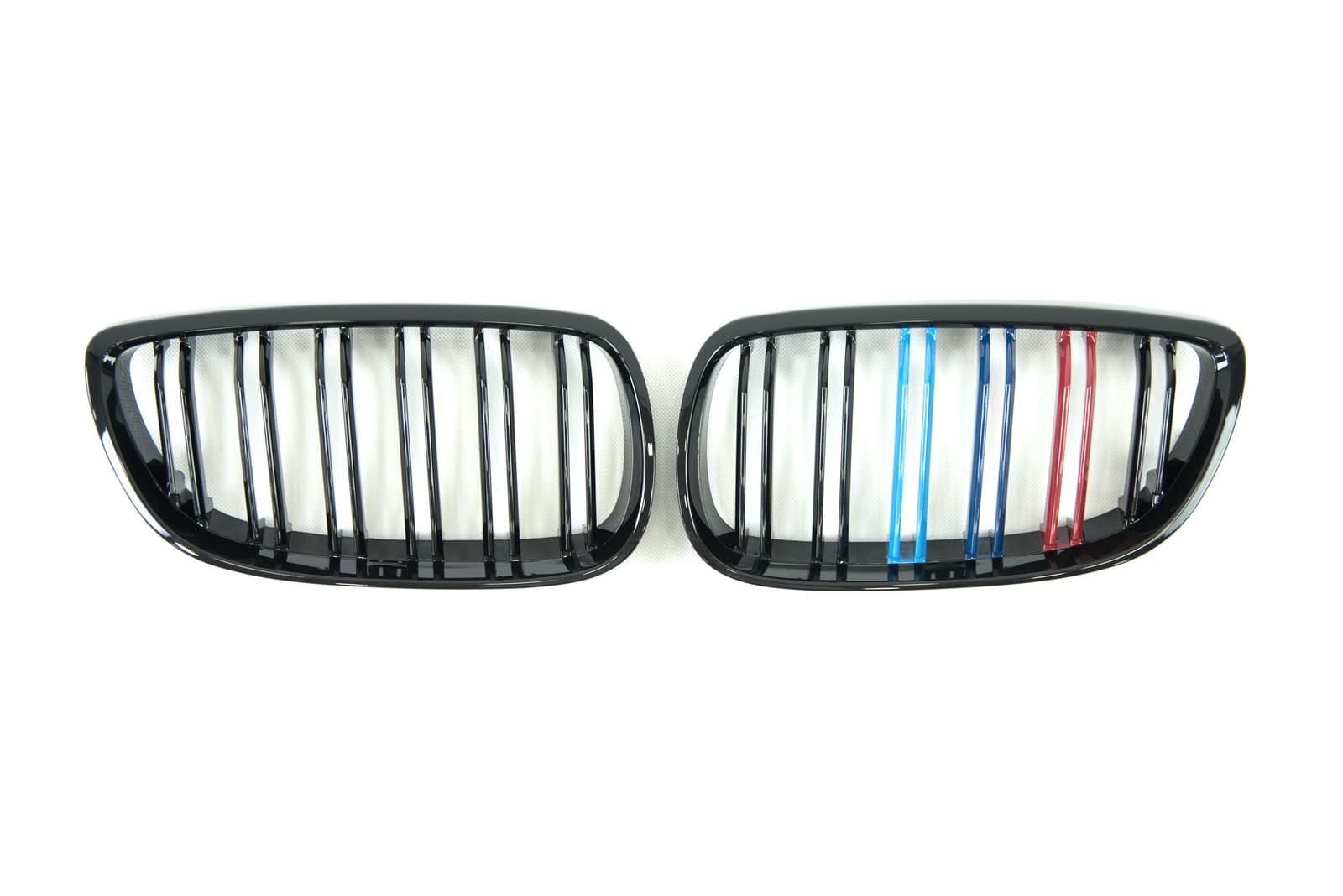 Ніздрі M-color (Подвійні M-Look) на BMW 3 Series E92 / E93 2006-2010 року