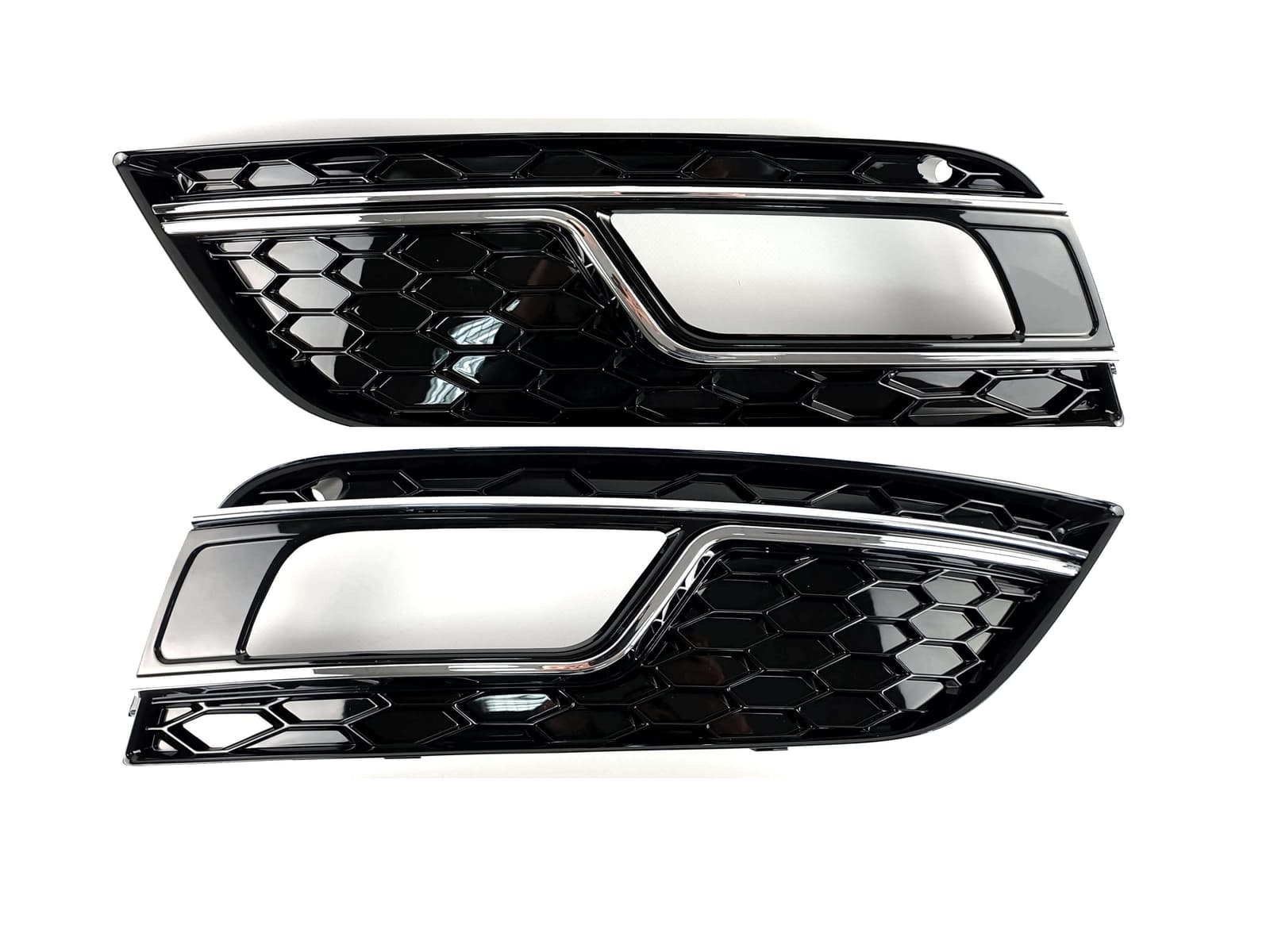 Решітки в бампер Chrome Black (в стилі RS4) на Audi A4 B8 2011-2015 року