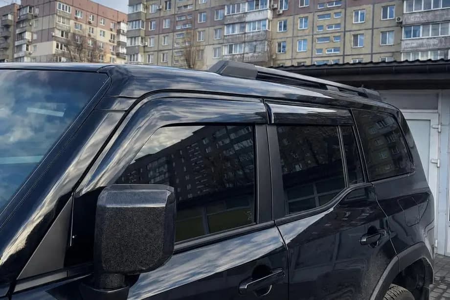 Вітровики Niken Luxury (4 шт)