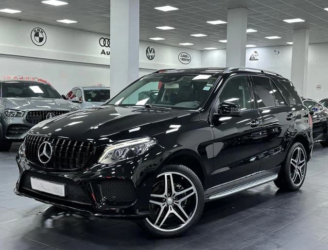 Передня решітка GT Panamericana Black (для GLE) 2