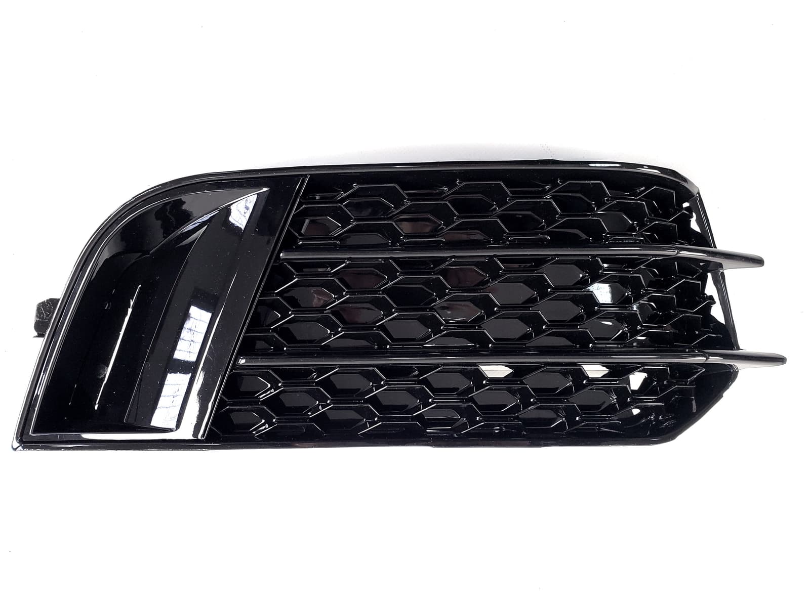 Решітки в бампер Full Black (в стилі RS1) на Audi A1 8X 2010-2014 року 3