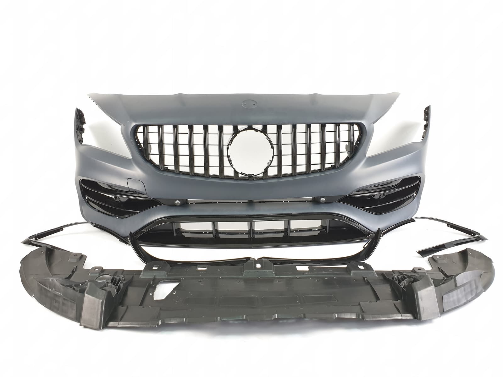Передній бампер (стиль CLA45 AMG) на Mercedes-Benz CLA-Class C117 2013-2017 року