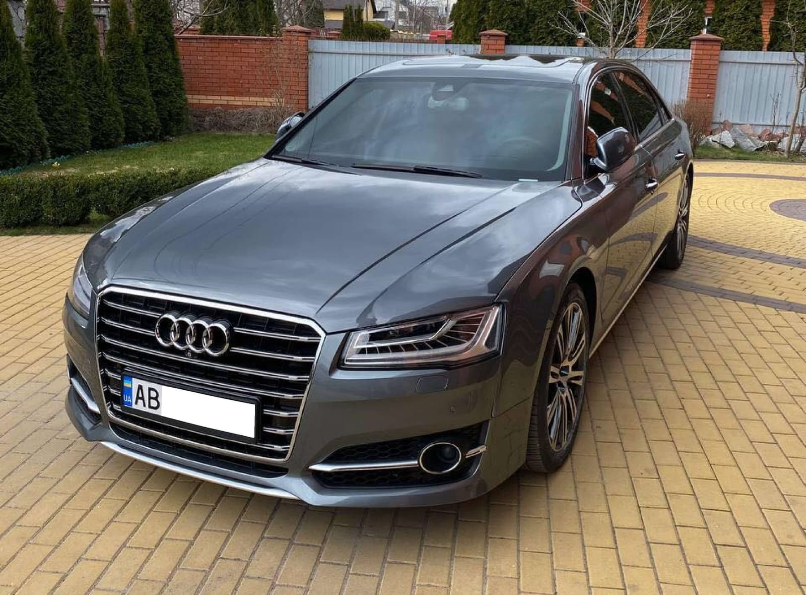 Передній бампер (в стилі S8) Chrome на Audi A8 D4 2014-2017 року 6