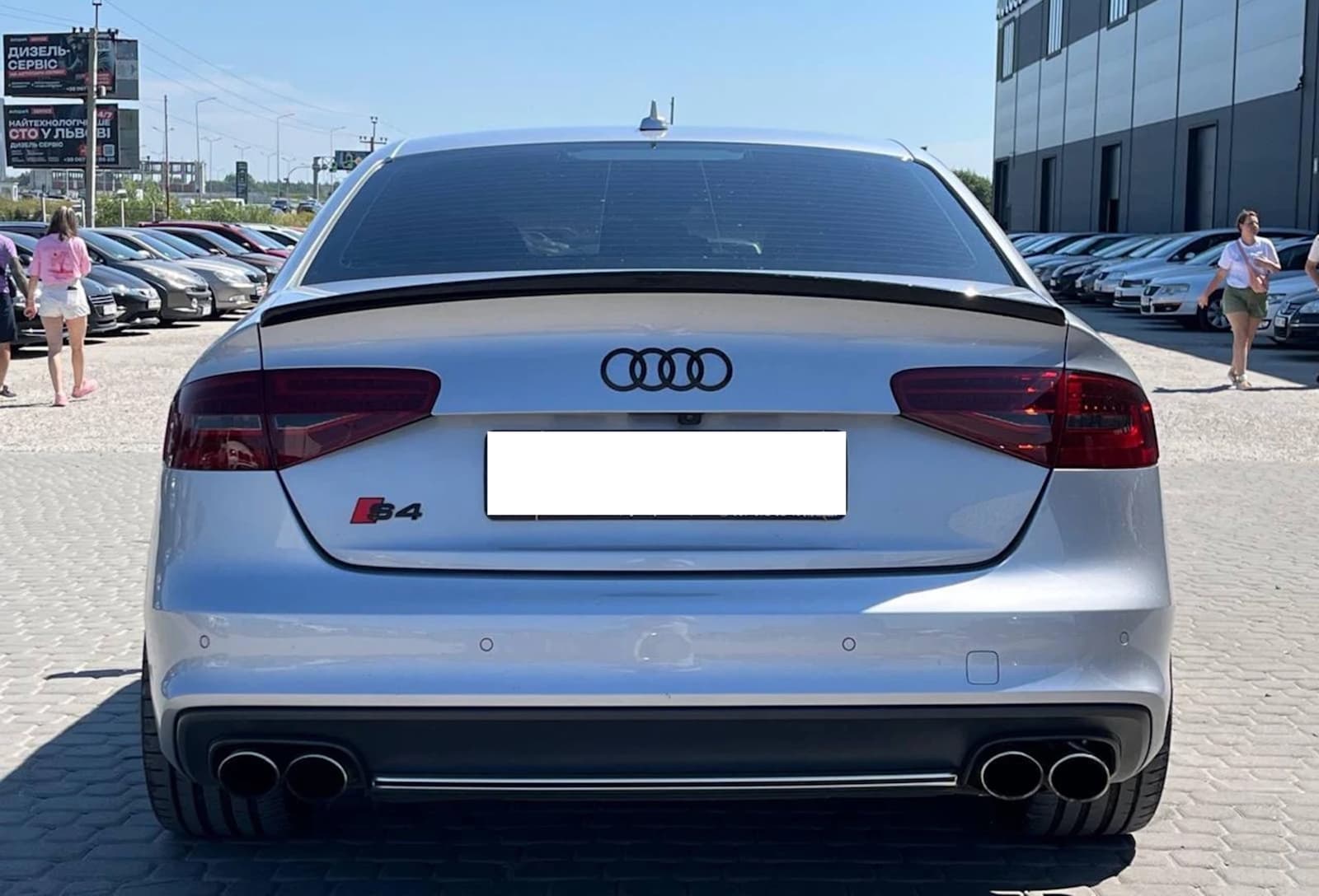 Спойлер Чорний глянець V1 на Audi A4 B8 2011-2015 року 6