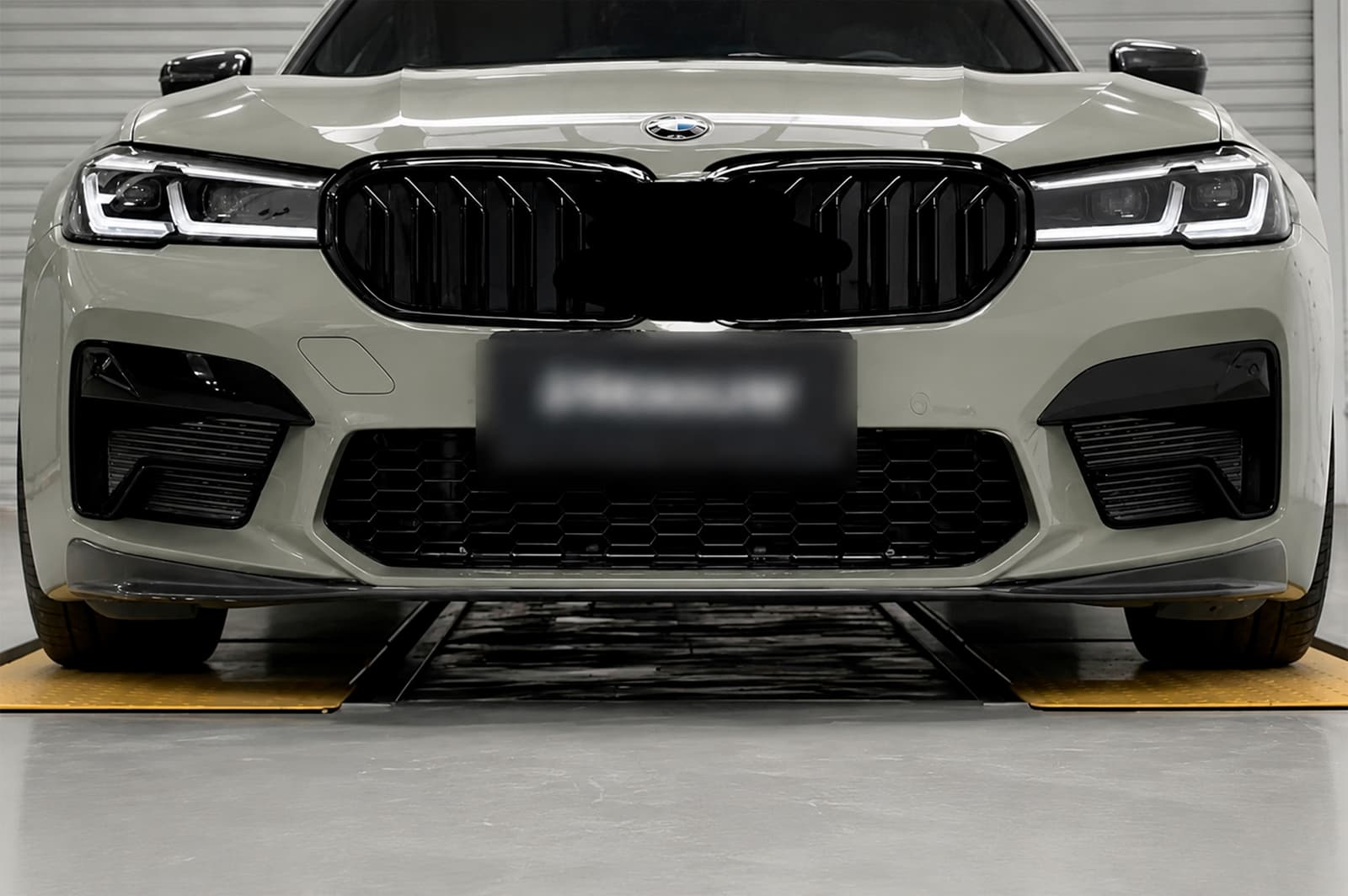 Накладка на передній бампер Lip CS-Style (для M5 2020-2023, ABS)
