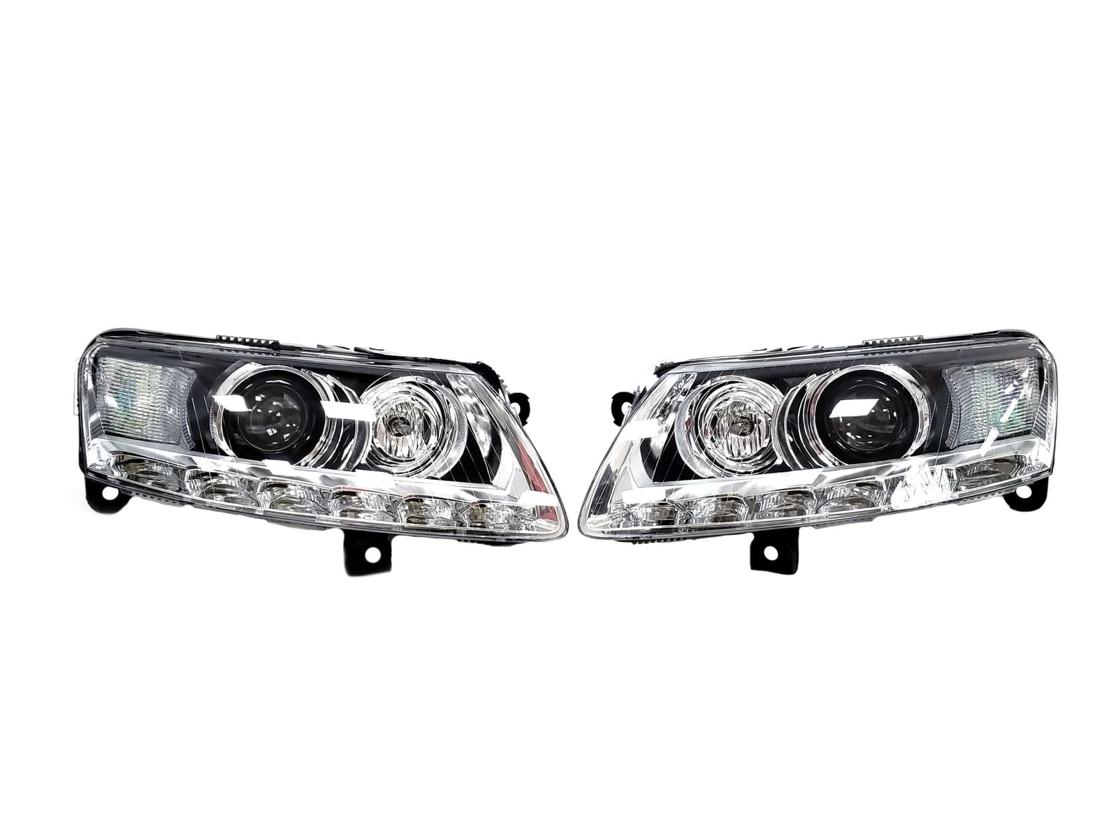 Передні фари (Bi-Xenon No Adaptive) без блоків LCI на Audi A6 C6 2004-2011 року