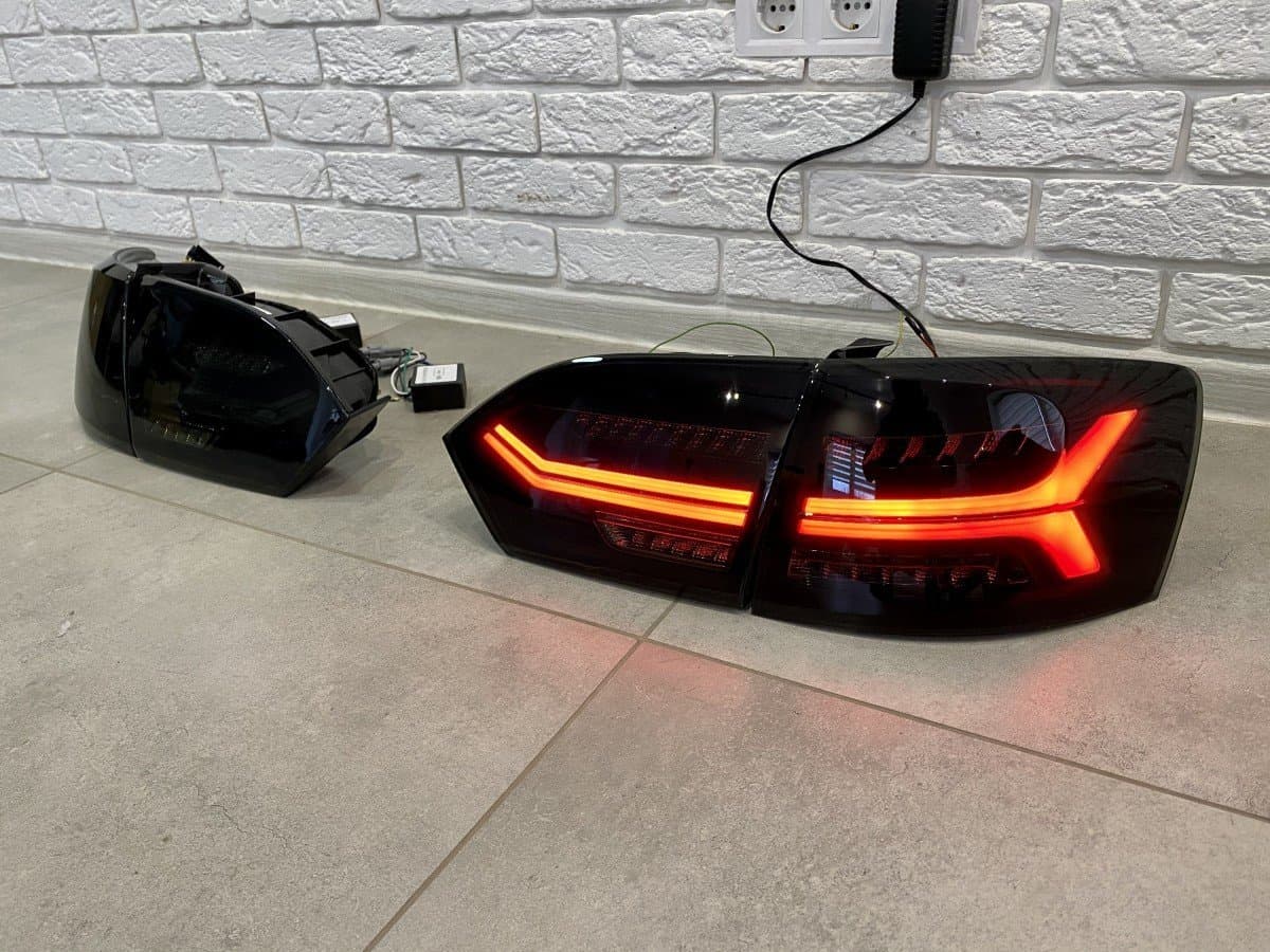 Задні LED ліхтарі стопи Volkswagen Jetta 6 2011-2014 у стилі Audi Black