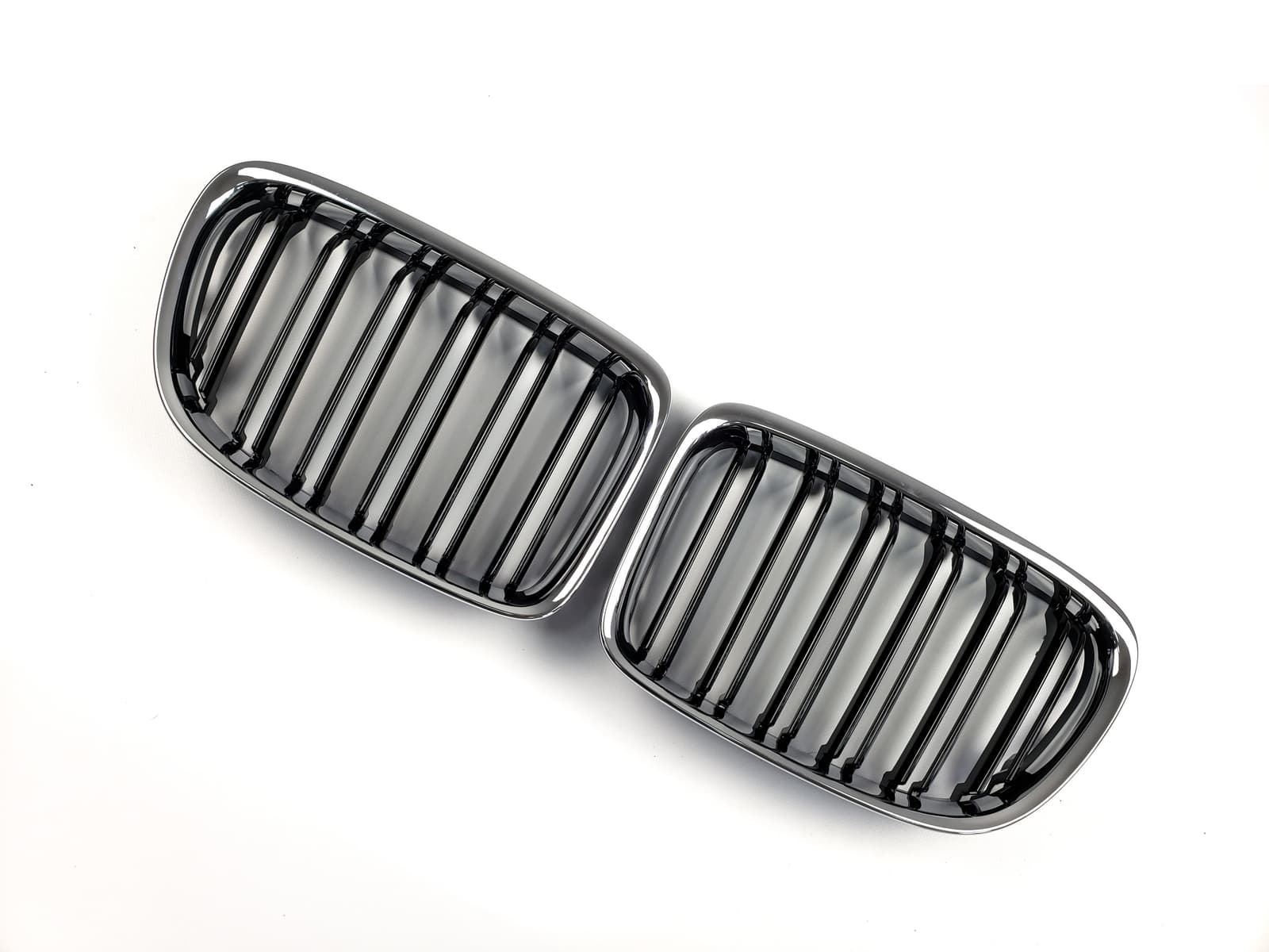 Ніздрі Чорний Глянець Хром Рамка (Подвійні M-Look) на BMW X1 E84 2009-2015 року 3
