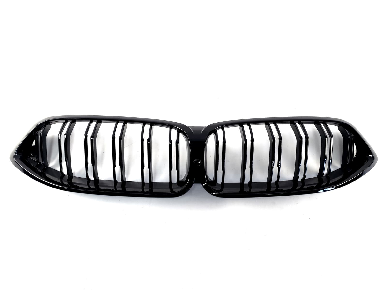 Ніздрі Чорний глянець (Подвійні M-Look) на BMW 8 Series G14 / G15 / G16 2018-2023 року