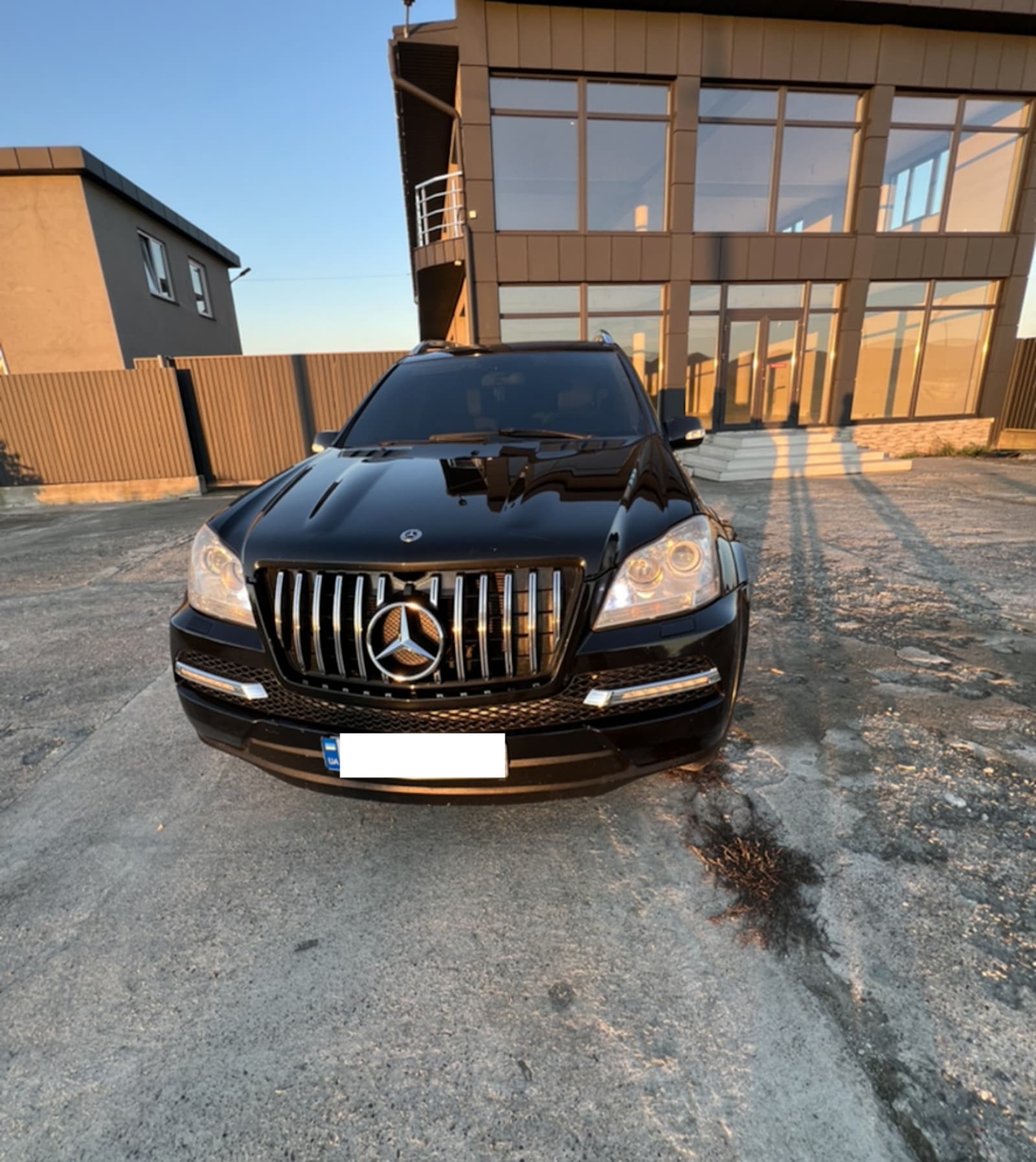 Решітка радіатора Chrome Black 3 Line GT на Mercedes-Benz GL-Class X164 2009-2012 року 5