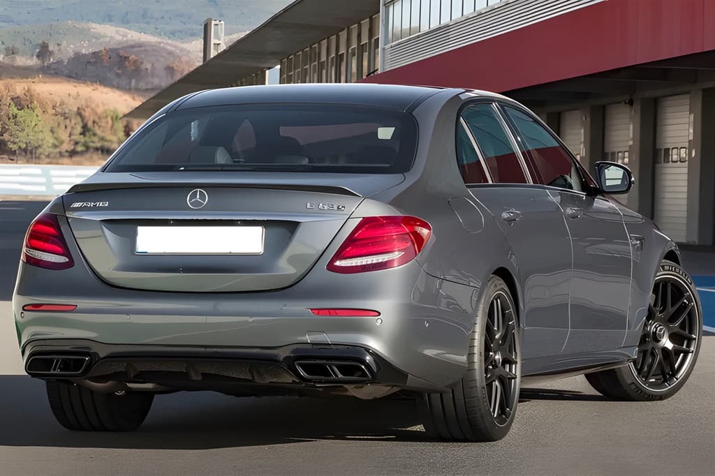 Задній дифузор з насадками E63-Design Black (для AMG/AMG-Line 2016-2020)