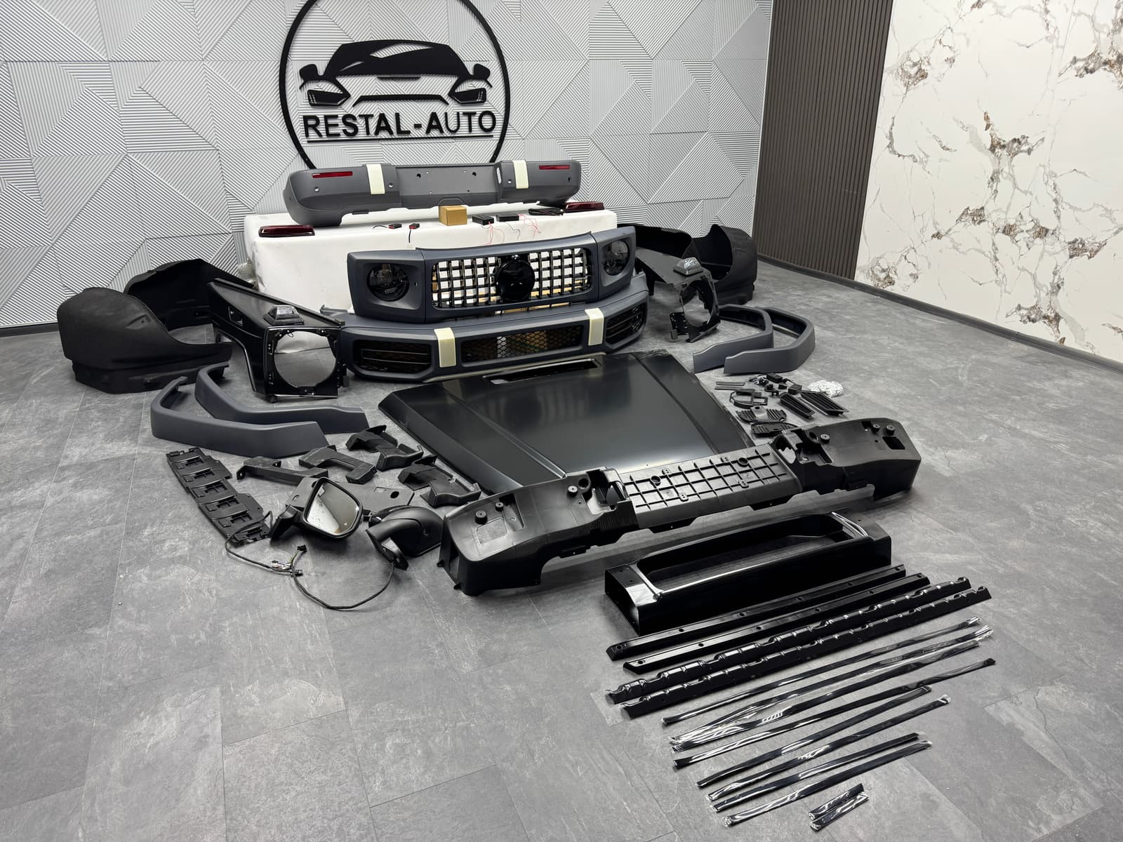 Комплект рестайлінга (в нову модель) (W463 to G63 AMG 2018+) на Mercedes-Benz G-Class W463 1990-2018 року 2