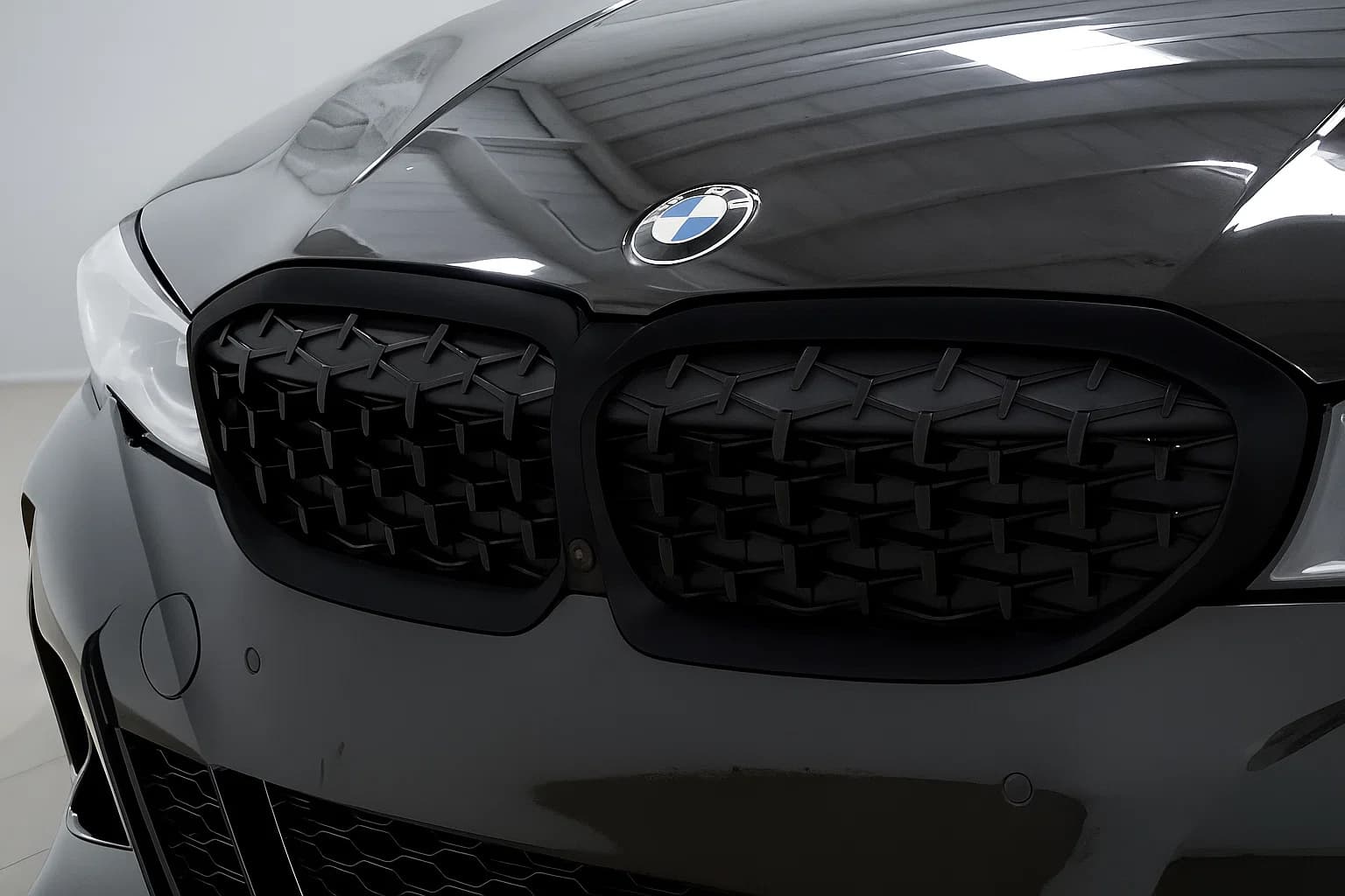 Ніздрі Diamond Black (2018-2022, чорна окантовка) З місцем під камеру