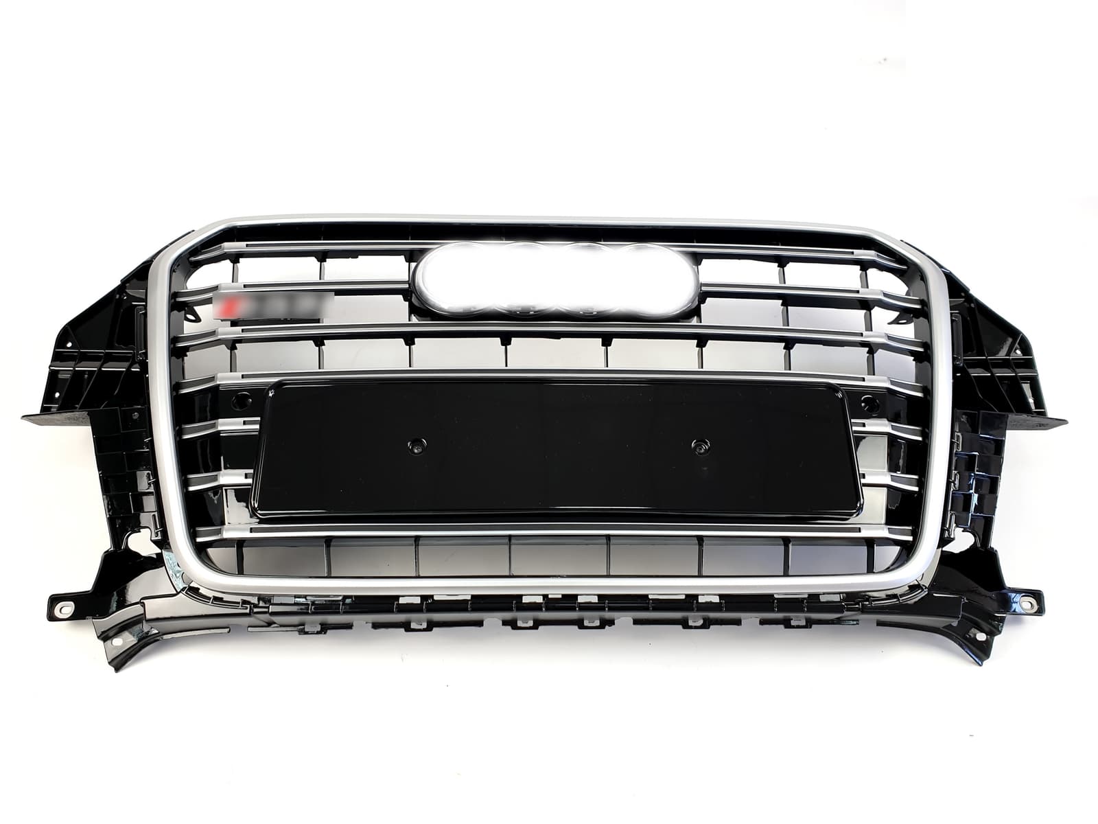 Решітка радіатора Black Silver (в стилі SQ3) на Audi Q3 8U 2011-2014 року 2