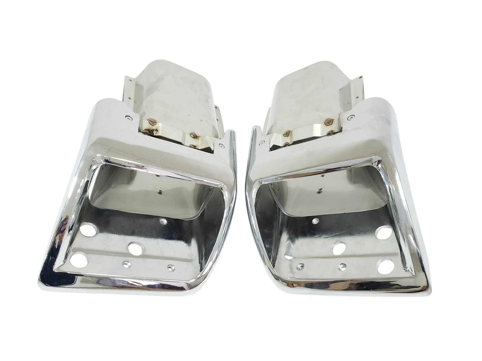 Насадки на вихлоп Chrome на Land Rover Range Rover Vogue L322 2010-2013 року 3