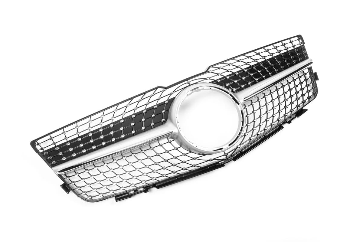 Передня решітка Diamond Silver (2009-2012) 3